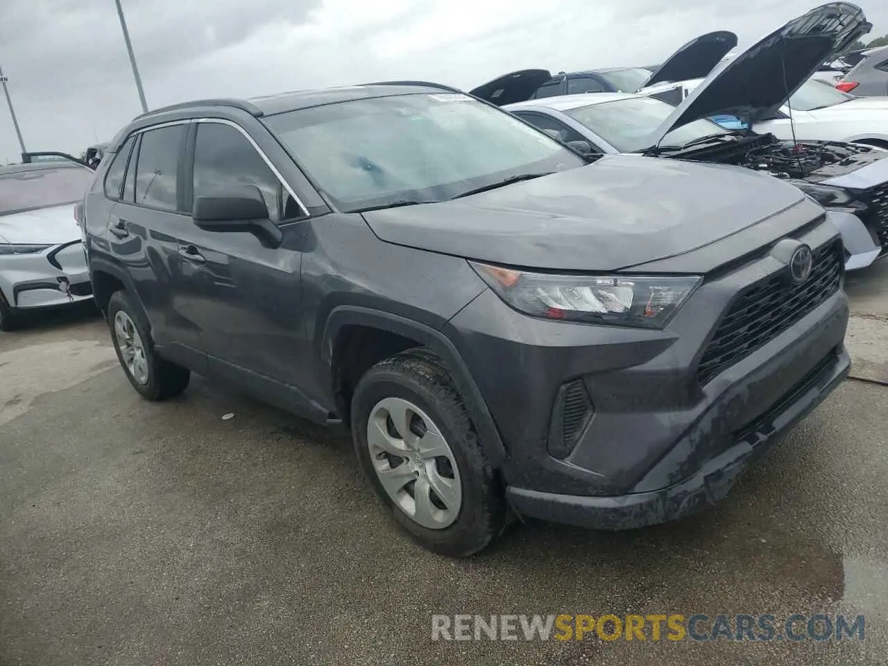 4 Photograph of a damaged car 2T3H1RFV5KW041343 TOYOTA RAV4 2019