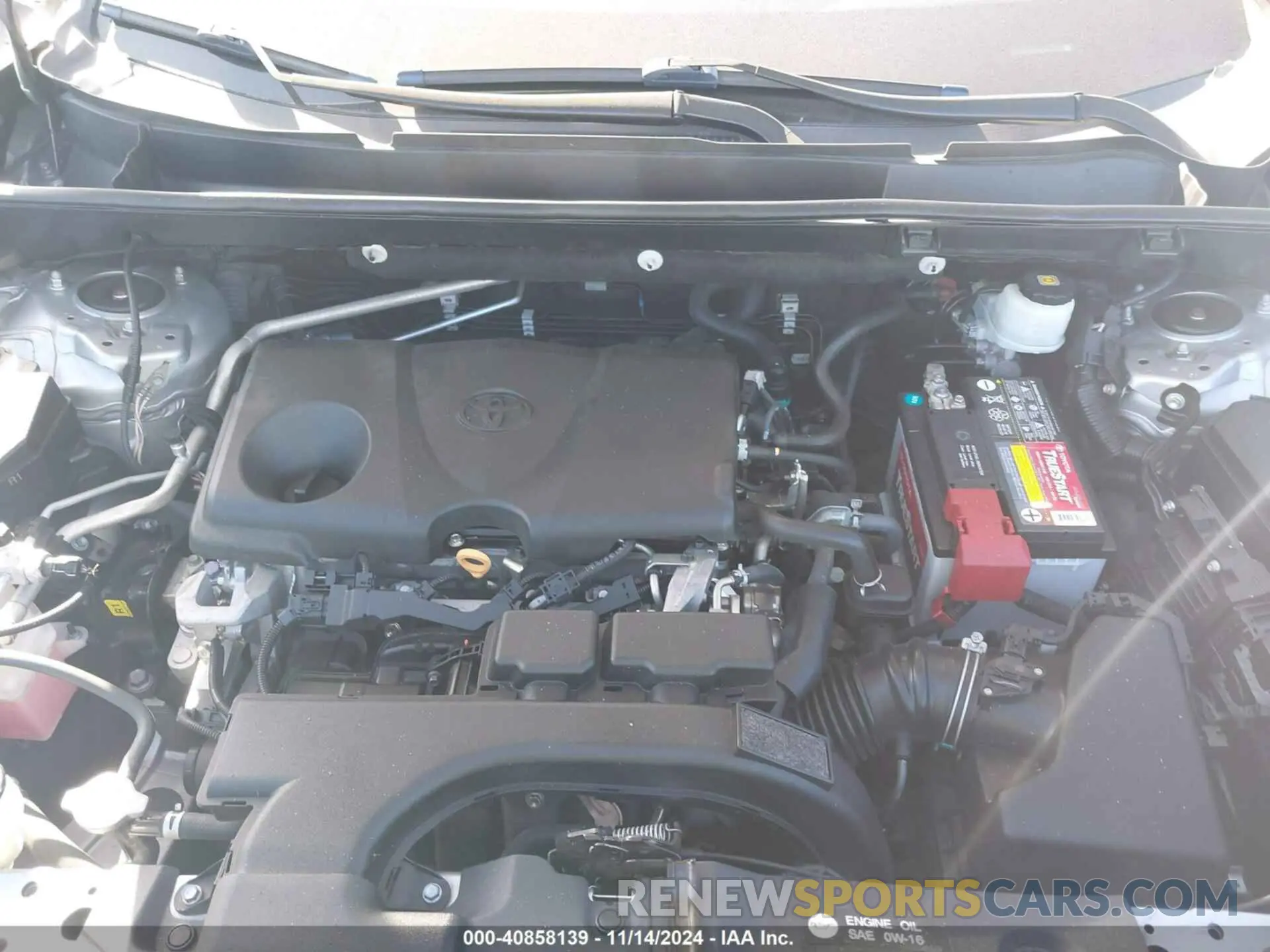 10 Photograph of a damaged car 2T3H1RFV5KW041617 TOYOTA RAV4 2019