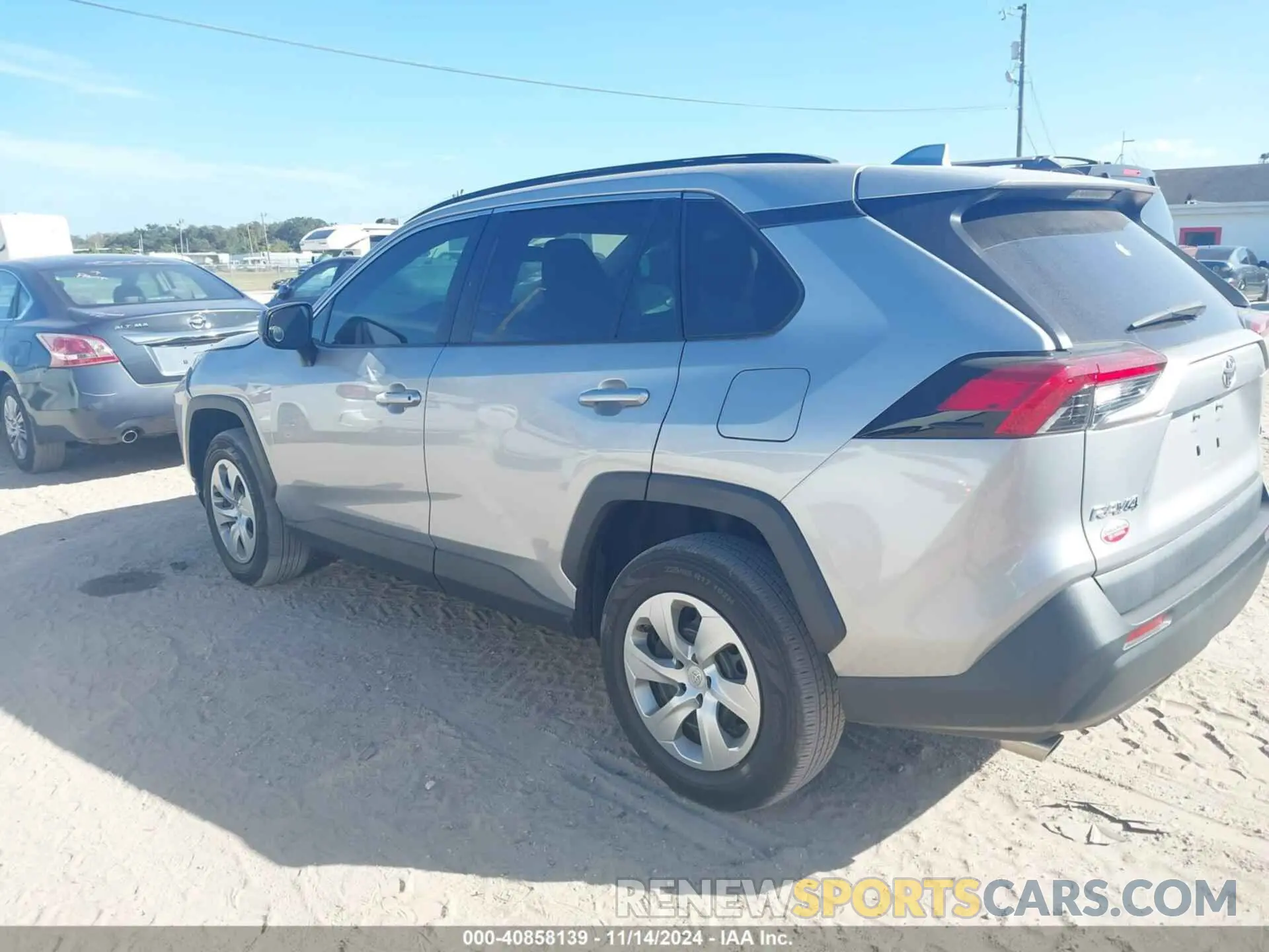 14 Photograph of a damaged car 2T3H1RFV5KW041617 TOYOTA RAV4 2019