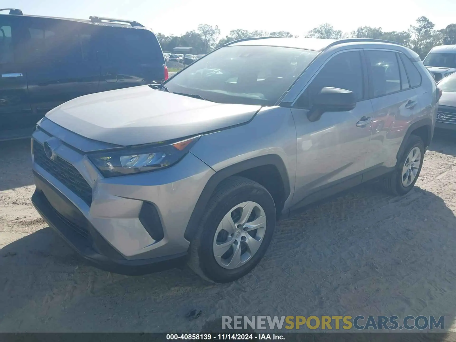 2 Photograph of a damaged car 2T3H1RFV5KW041617 TOYOTA RAV4 2019