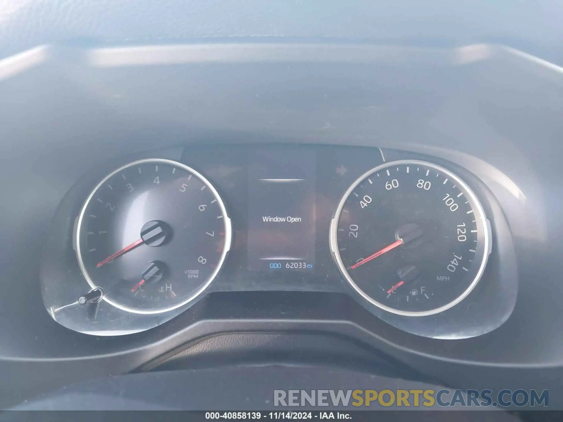 7 Photograph of a damaged car 2T3H1RFV5KW041617 TOYOTA RAV4 2019