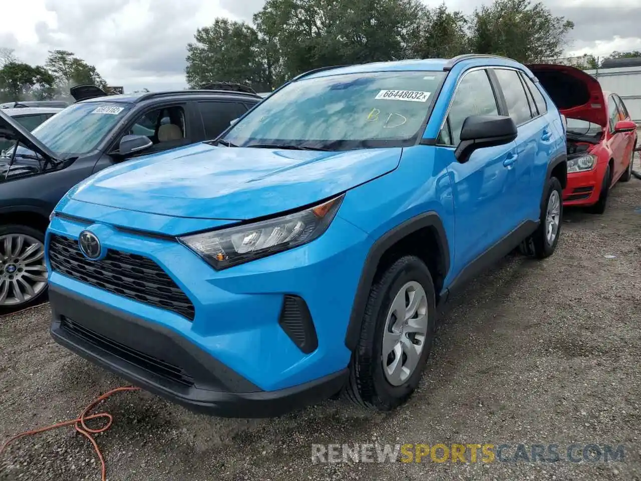 2 Photograph of a damaged car 2T3H1RFV5KW045005 TOYOTA RAV4 2019