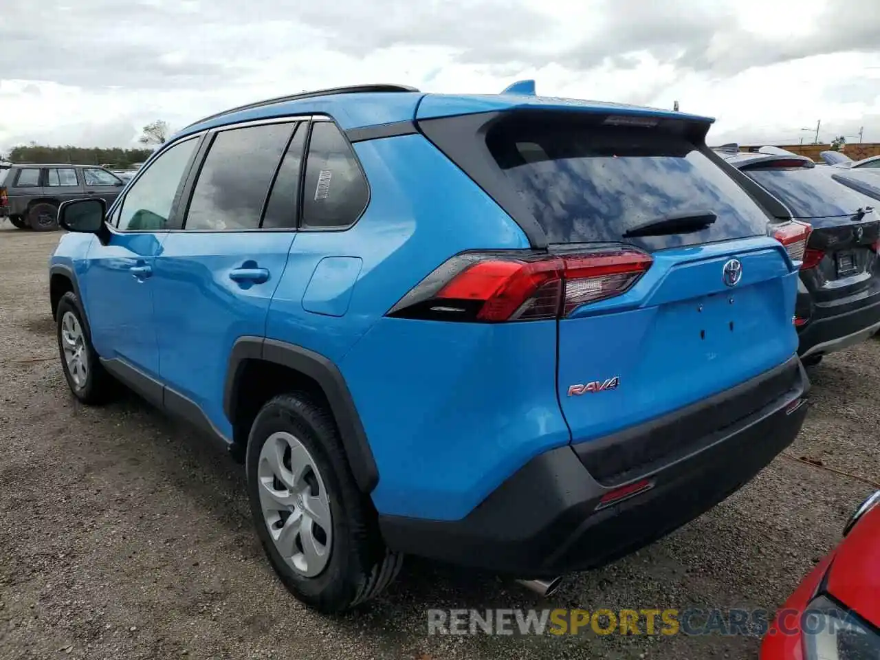 3 Photograph of a damaged car 2T3H1RFV5KW045005 TOYOTA RAV4 2019