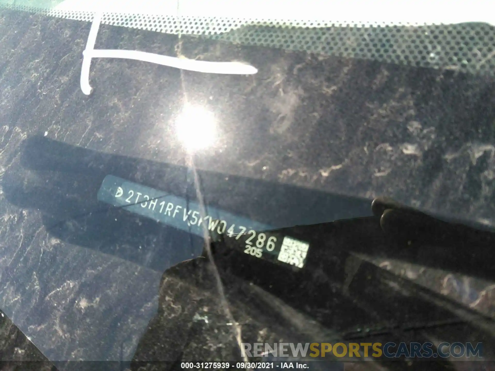 9 Photograph of a damaged car 2T3H1RFV5KW047286 TOYOTA RAV4 2019