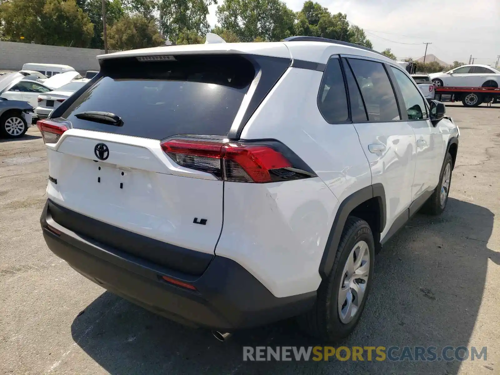 4 Photograph of a damaged car 2T3H1RFV6KC006456 TOYOTA RAV4 2019