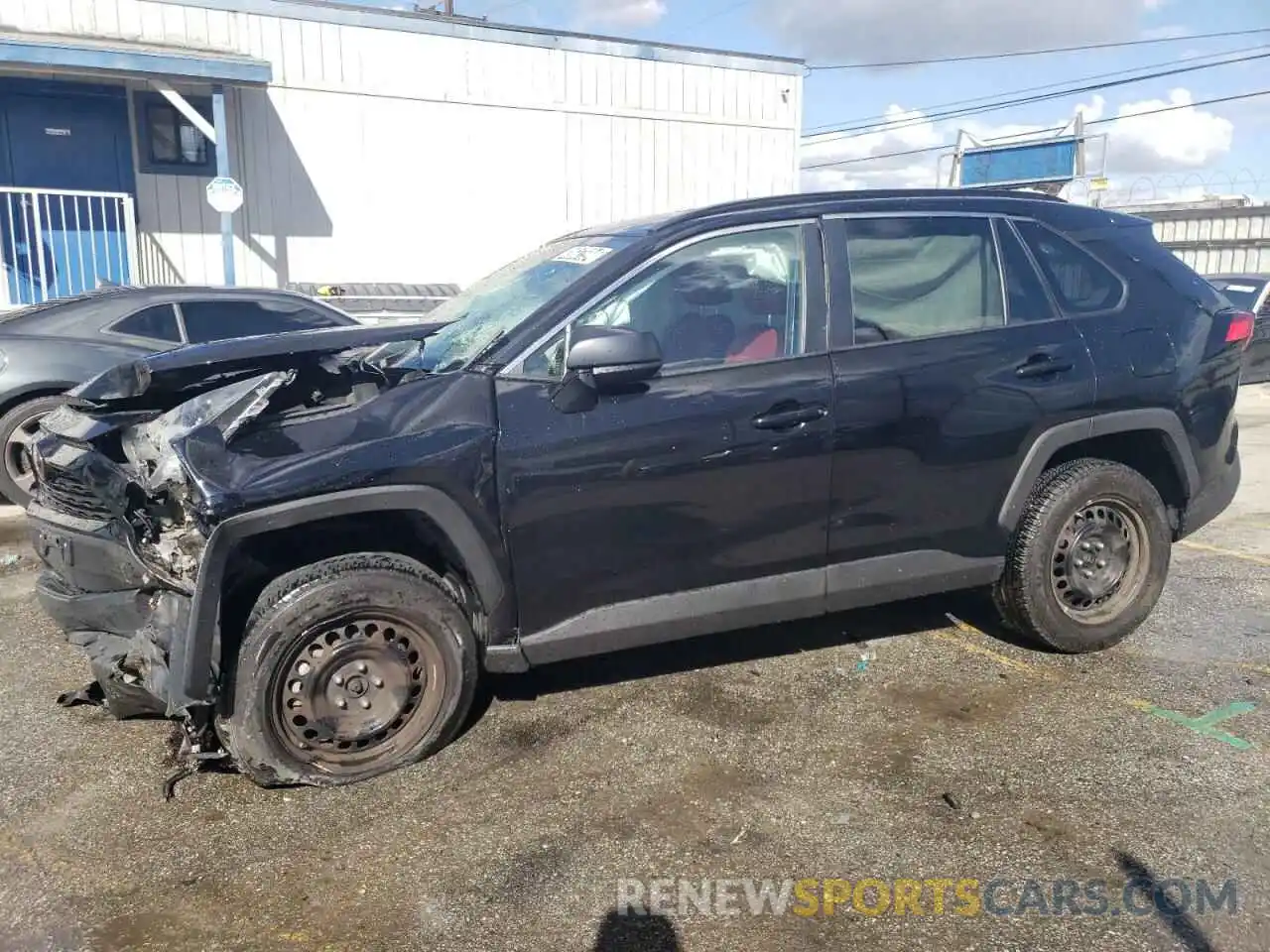 1 Photograph of a damaged car 2T3H1RFV6KC009180 TOYOTA RAV4 2019