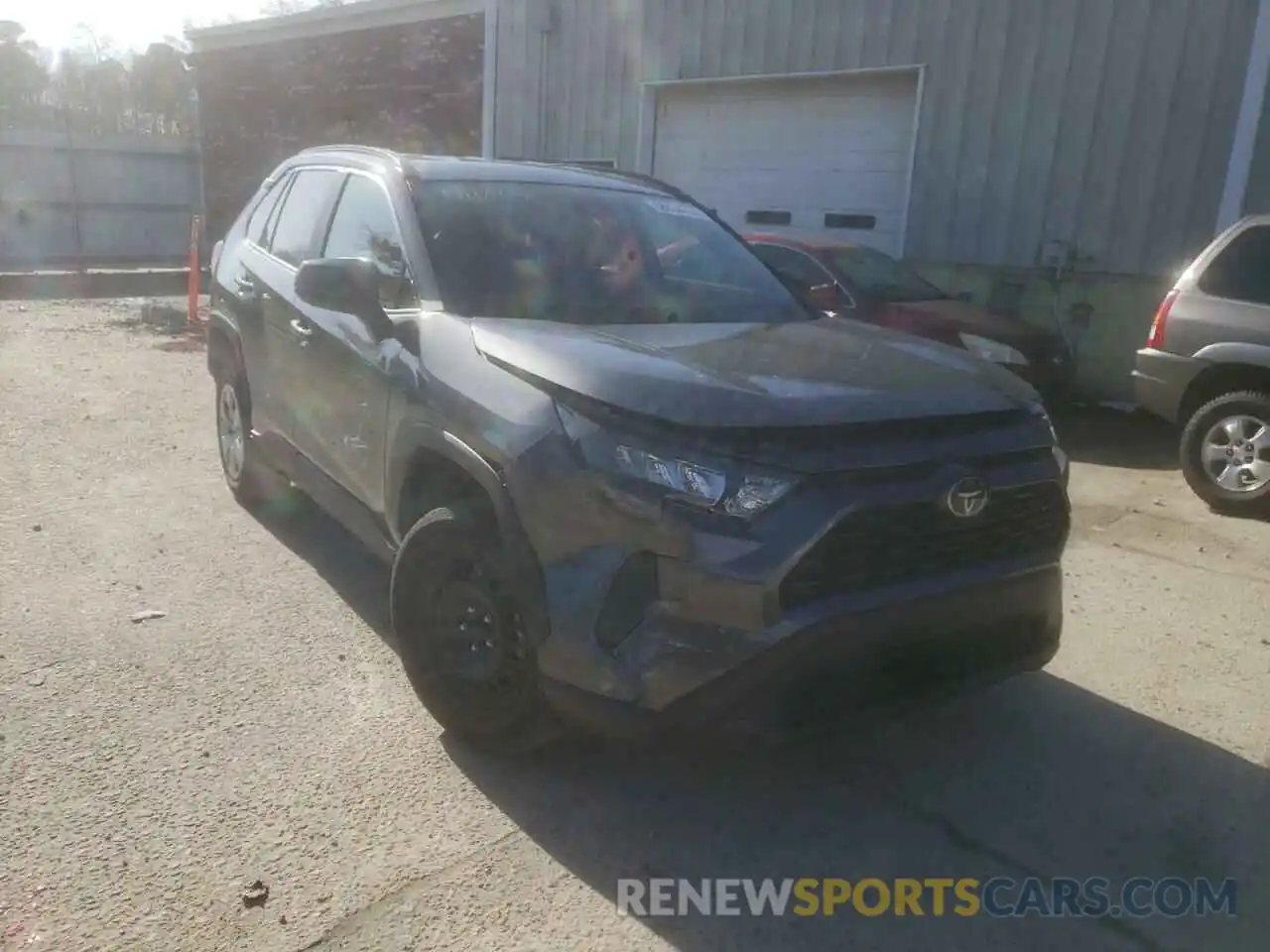 1 Photograph of a damaged car 2T3H1RFV6KC010085 TOYOTA RAV4 2019