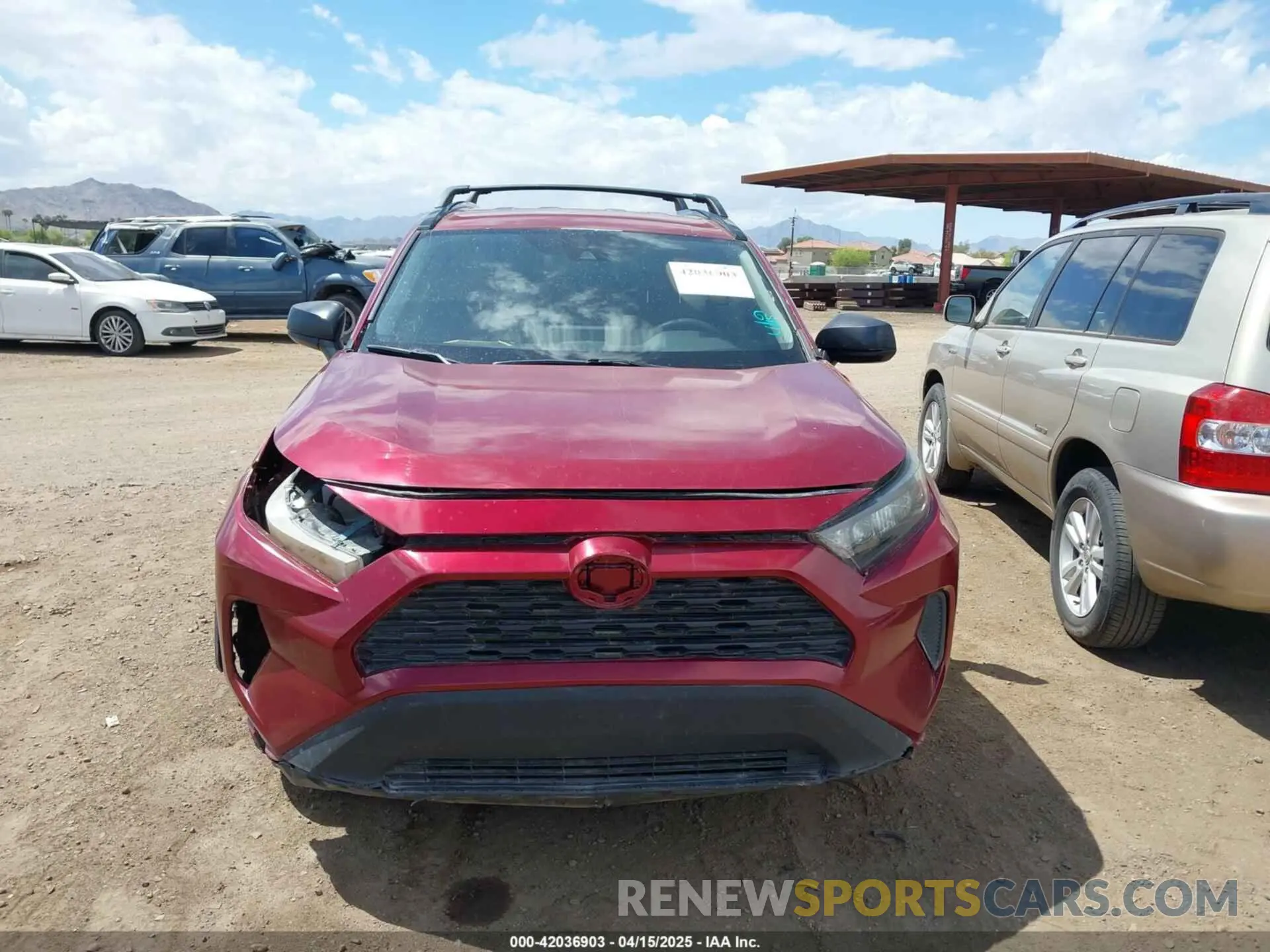 11 Photograph of a damaged car 2T3H1RFV6KC015805 TOYOTA RAV4 2019