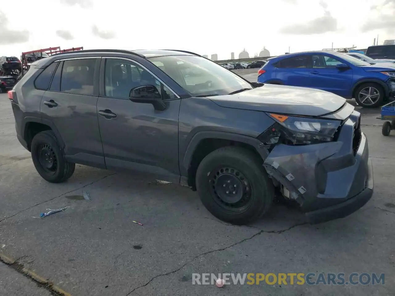 4 Photograph of a damaged car 2T3H1RFV6KC026528 TOYOTA RAV4 2019