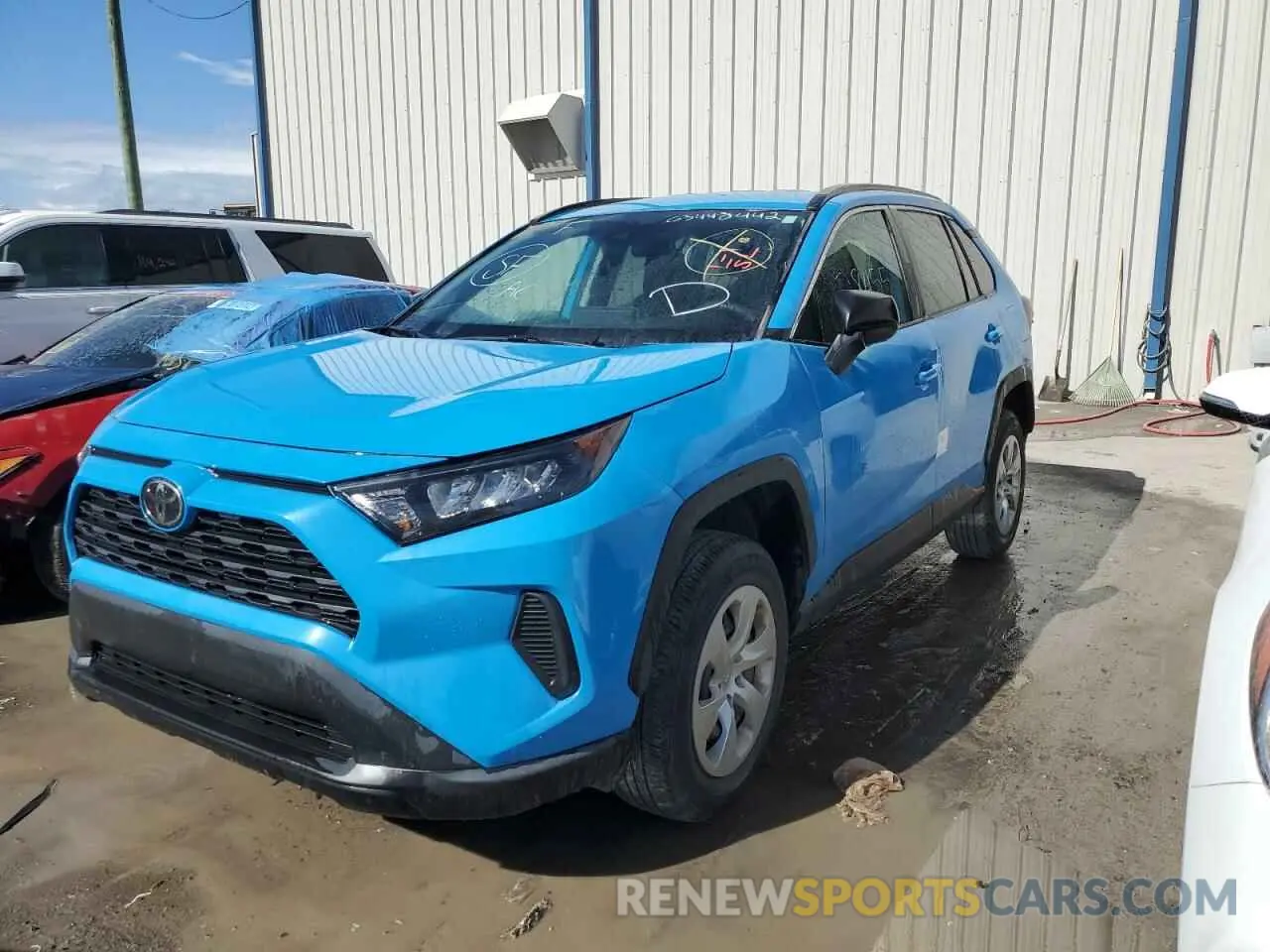 2 Photograph of a damaged car 2T3H1RFV6KW004558 TOYOTA RAV4 2019