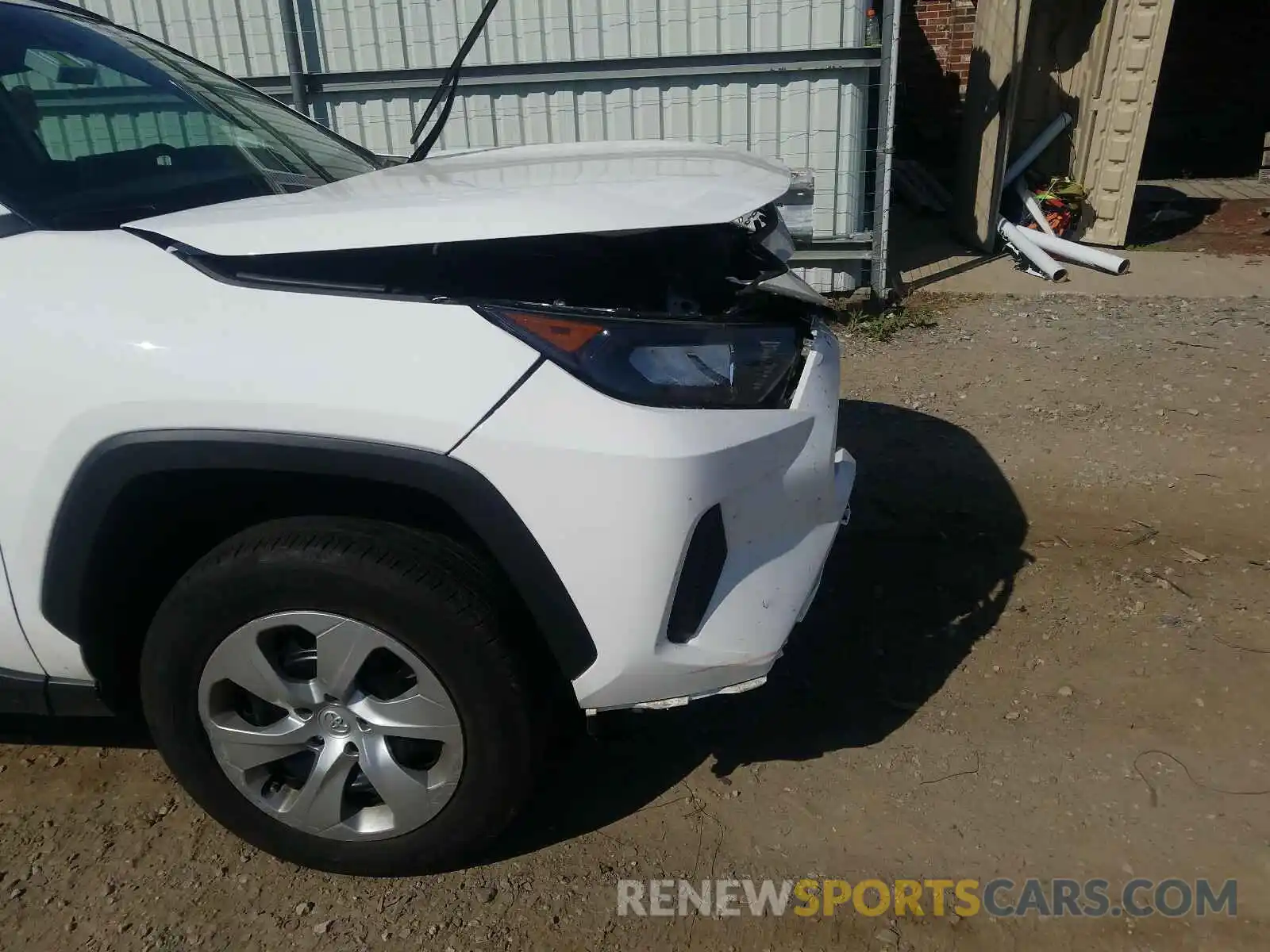 9 Photograph of a damaged car 2T3H1RFV6KW013325 TOYOTA RAV4 2019