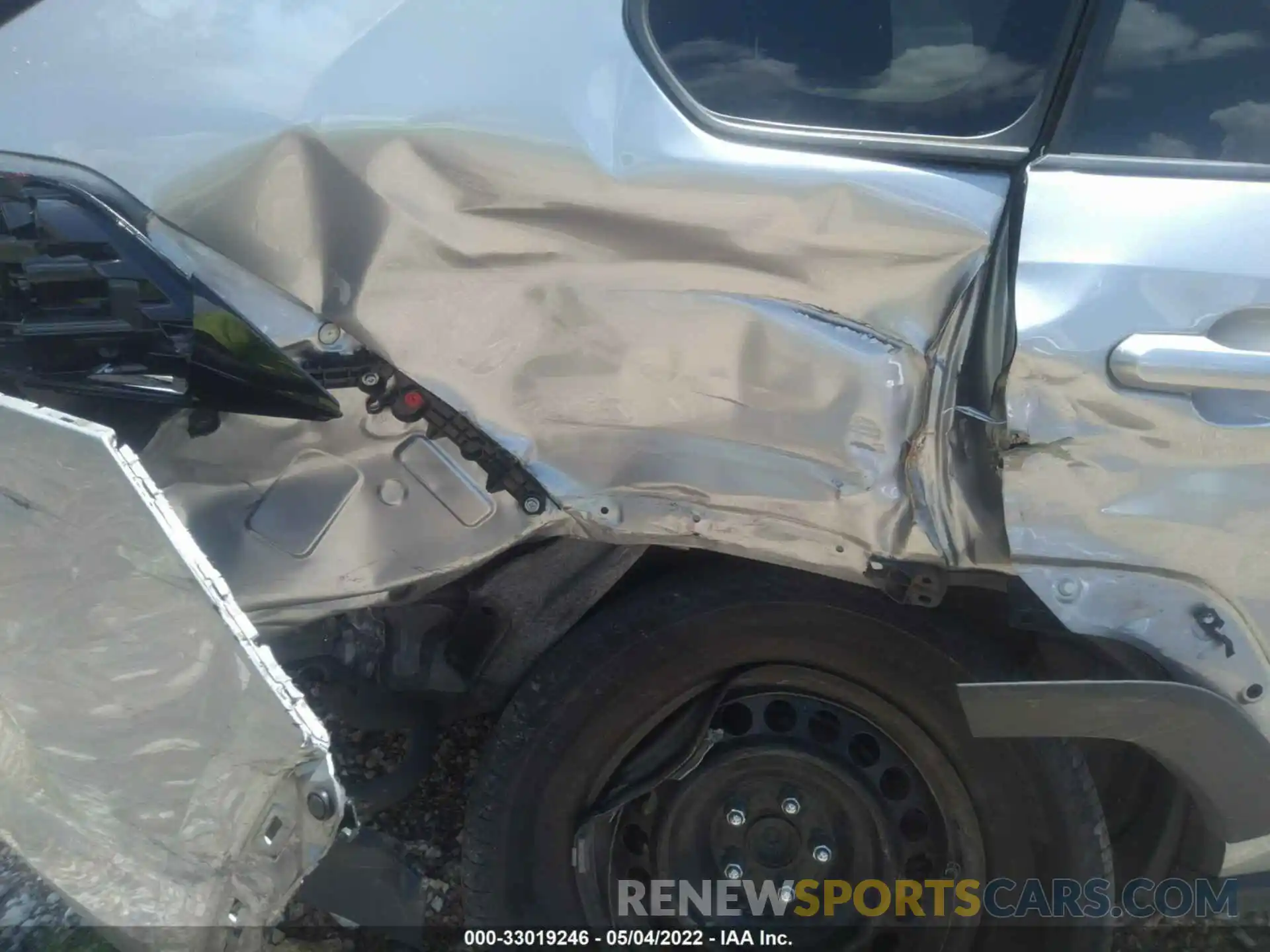 6 Photograph of a damaged car 2T3H1RFV6KW023966 TOYOTA RAV4 2019