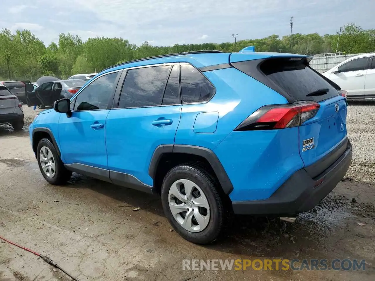 2 Photograph of a damaged car 2T3H1RFV6KW038015 TOYOTA RAV4 2019