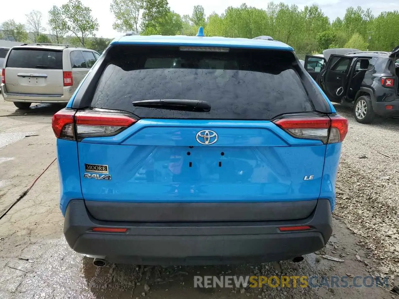 6 Photograph of a damaged car 2T3H1RFV6KW038015 TOYOTA RAV4 2019
