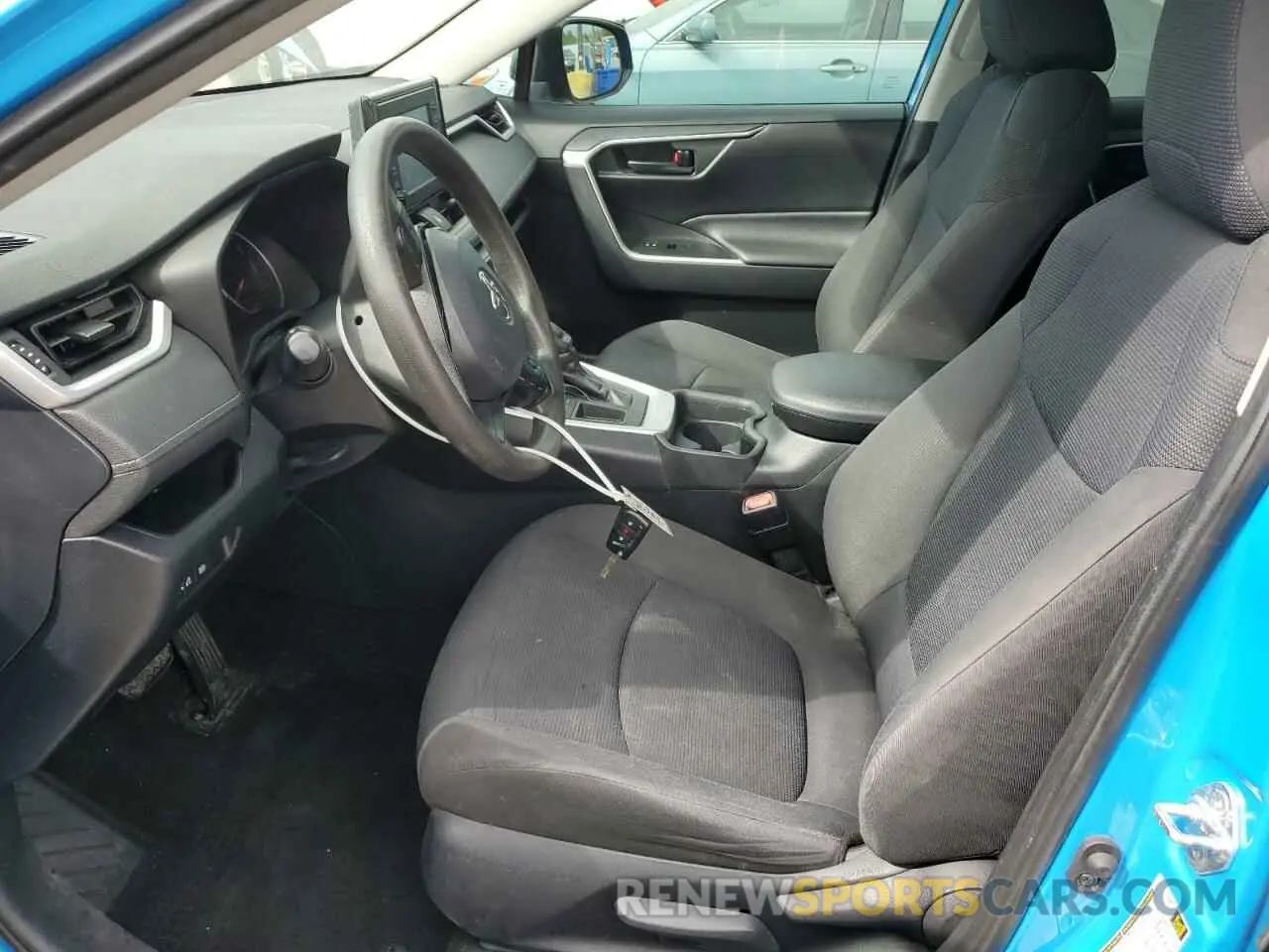 7 Photograph of a damaged car 2T3H1RFV6KW038015 TOYOTA RAV4 2019