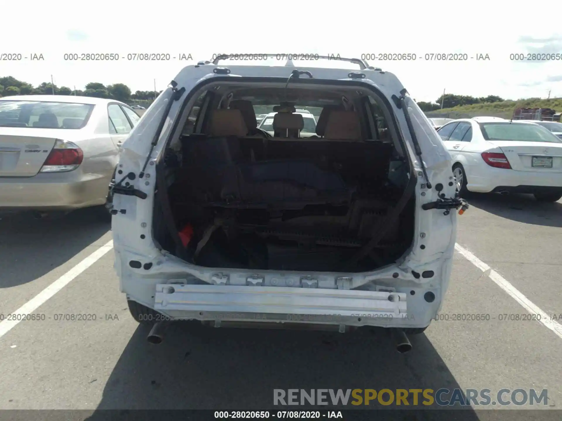 6 Photograph of a damaged car 2T3H1RFV6KW040489 TOYOTA RAV4 2019