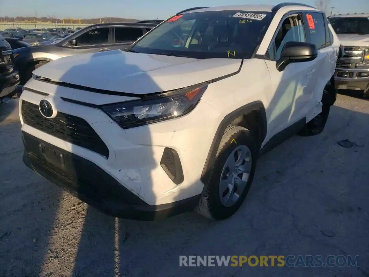 2 Photograph of a damaged car 2T3H1RFV6KW042596 TOYOTA RAV4 2019