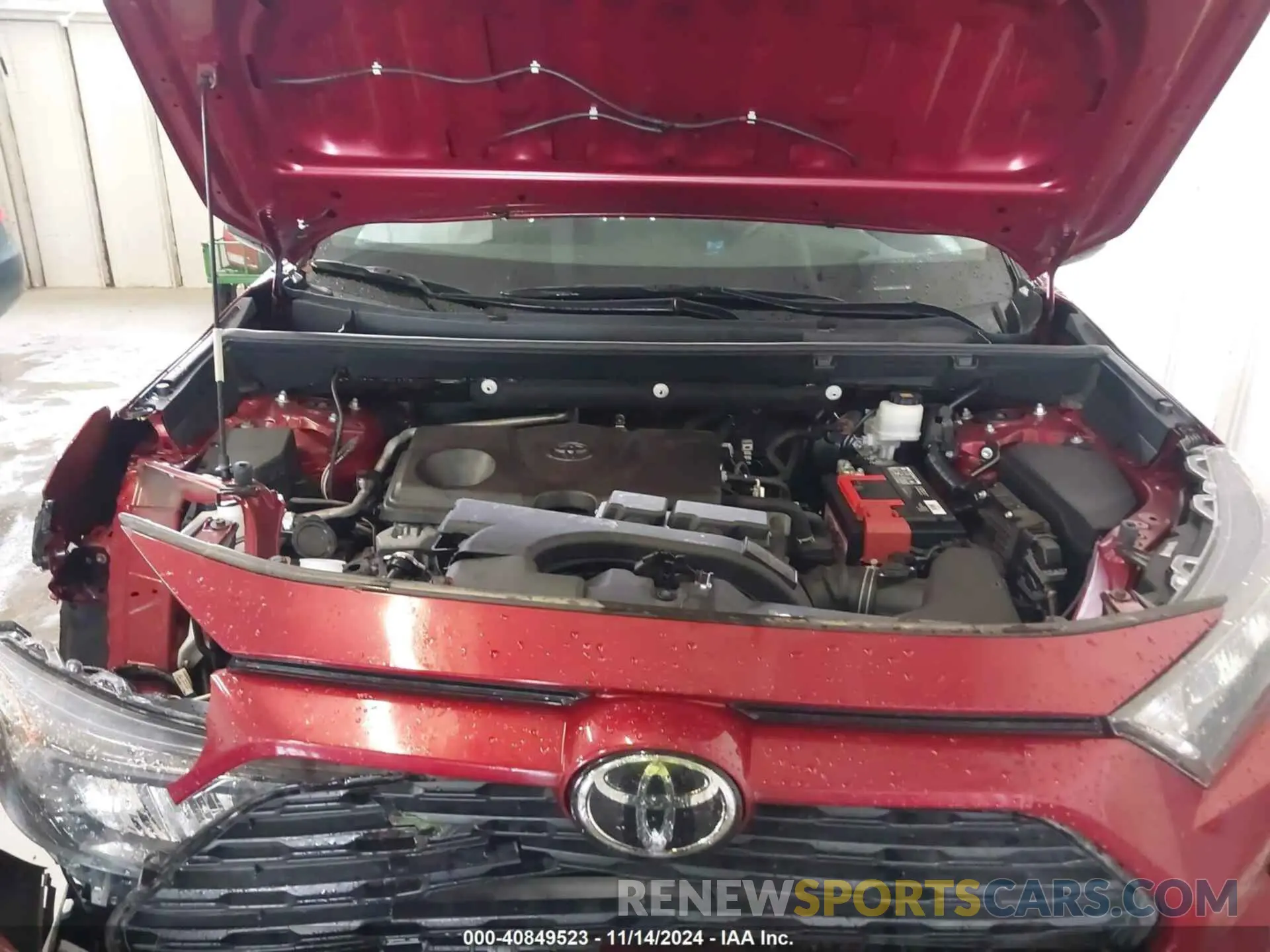 10 Photograph of a damaged car 2T3H1RFV6KW046955 TOYOTA RAV4 2019