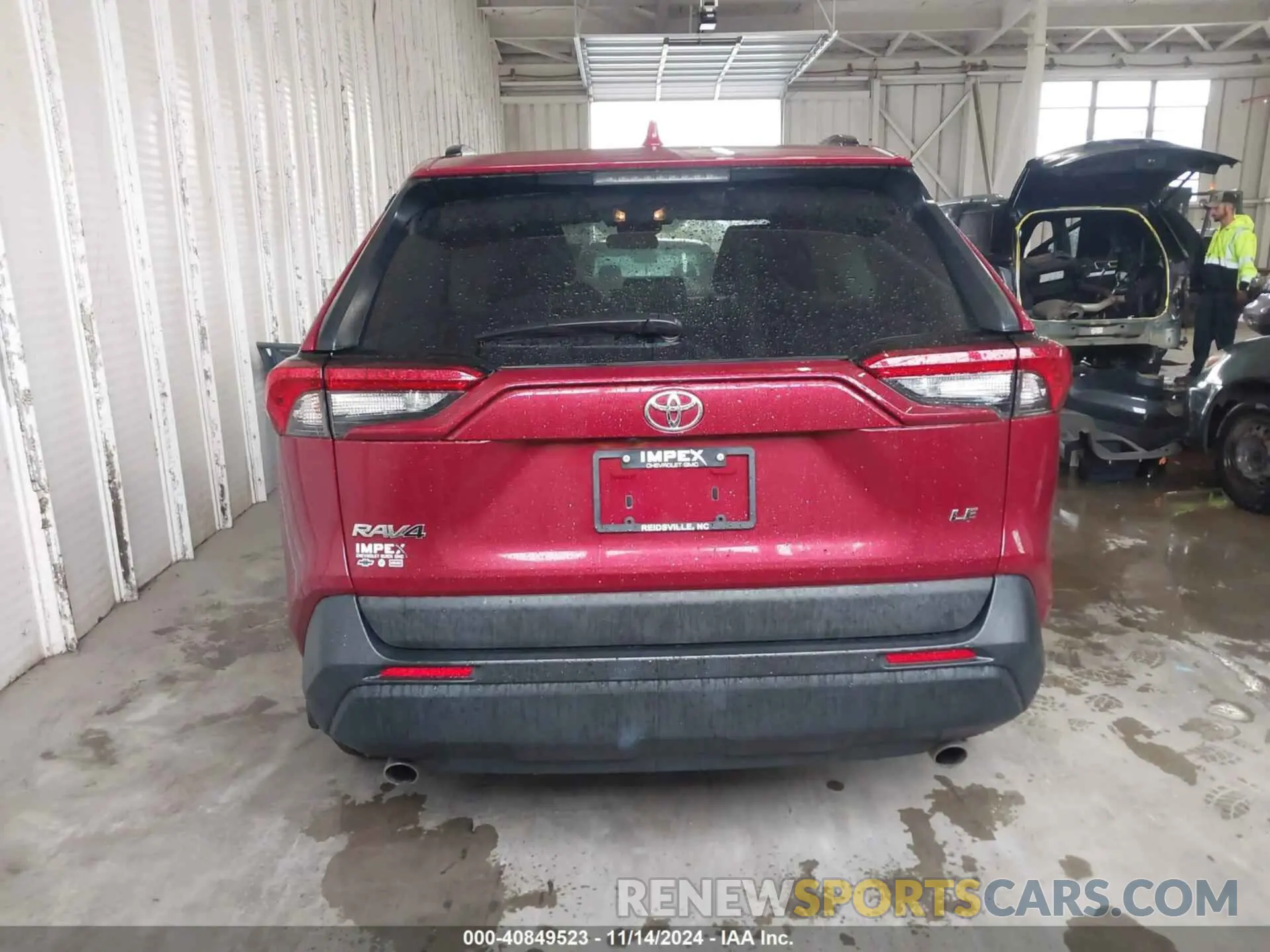 16 Photograph of a damaged car 2T3H1RFV6KW046955 TOYOTA RAV4 2019