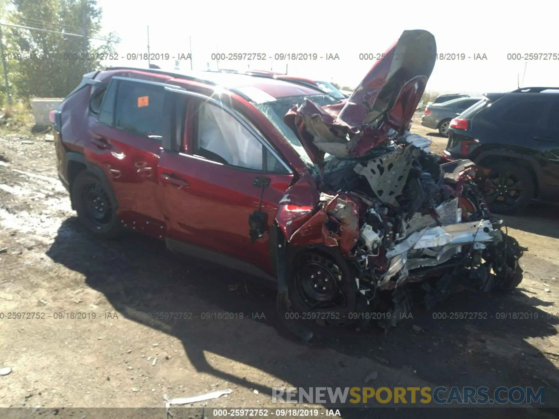 1 Photograph of a damaged car 2T3H1RFV7KC004652 TOYOTA RAV4 2019