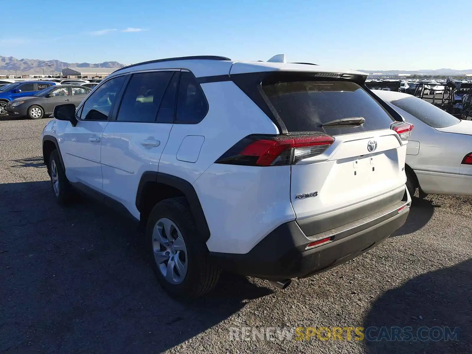 3 Photograph of a damaged car 2T3H1RFV7KC018373 TOYOTA RAV4 2019