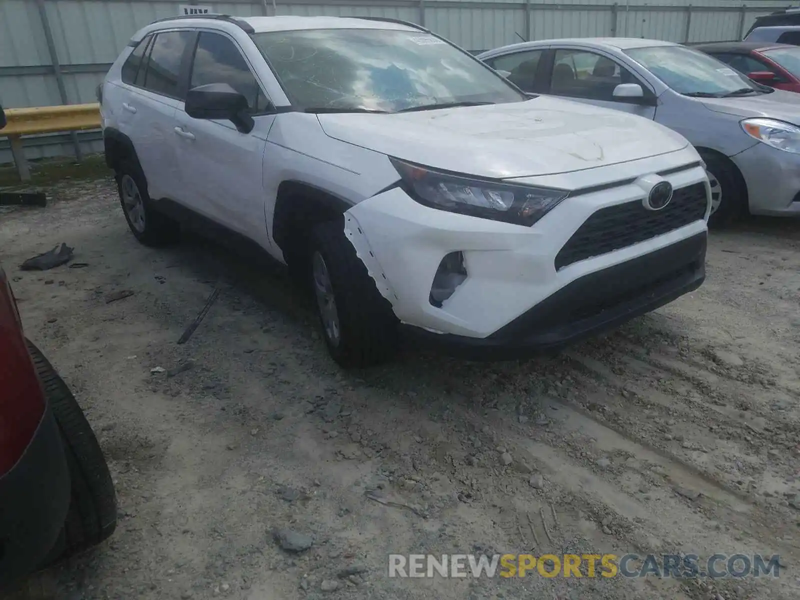 1 Photograph of a damaged car 2T3H1RFV7KC019331 TOYOTA RAV4 2019