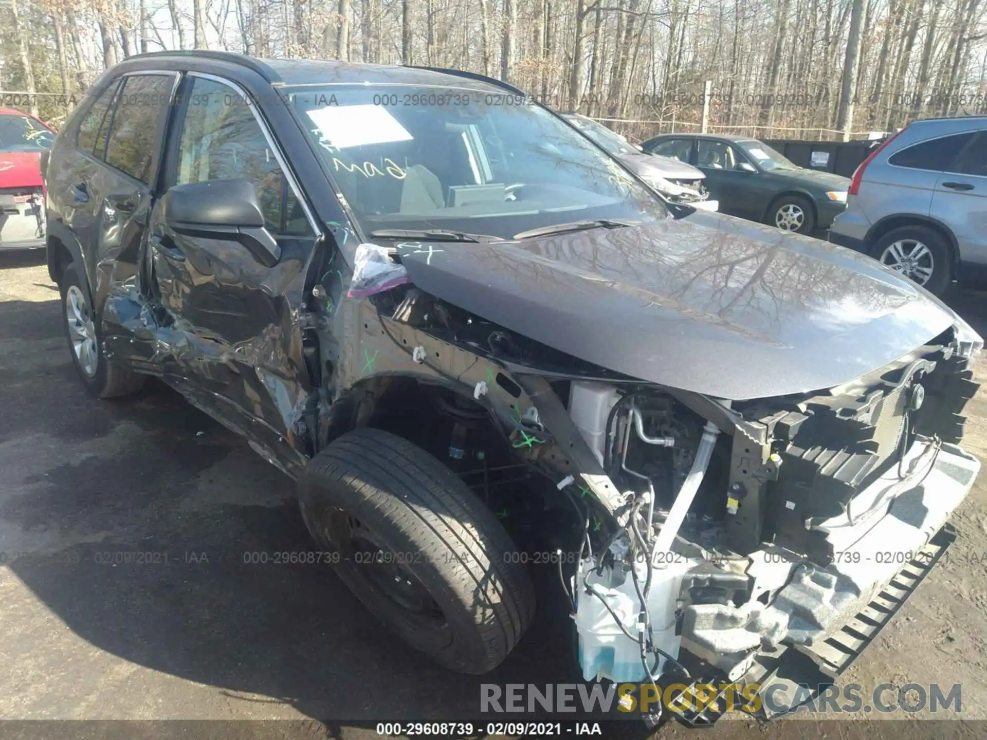 1 Photograph of a damaged car 2T3H1RFV7KW008277 TOYOTA RAV4 2019