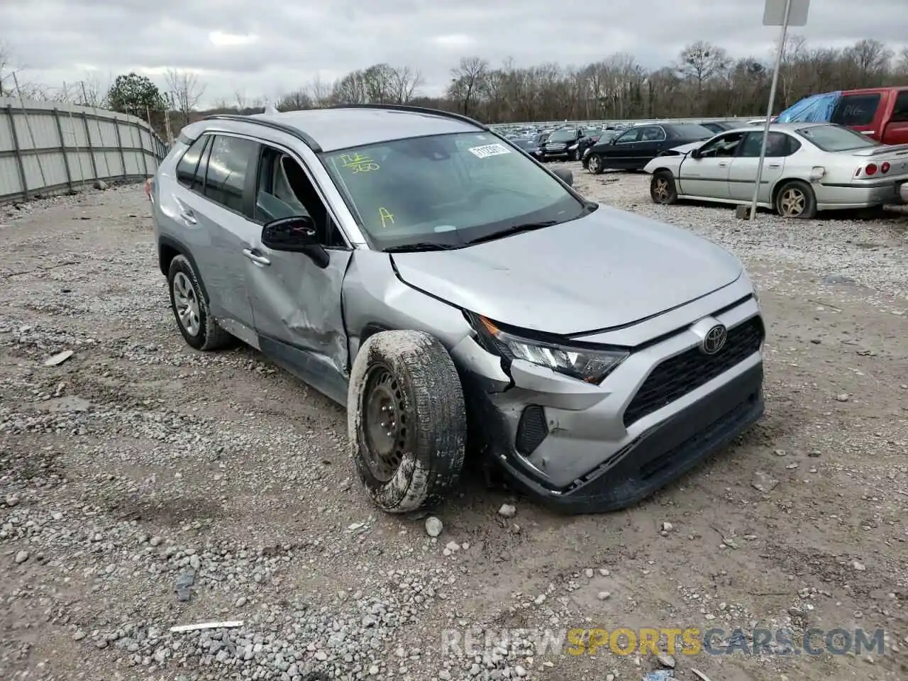 1 Photograph of a damaged car 2T3H1RFV7KW023541 TOYOTA RAV4 2019