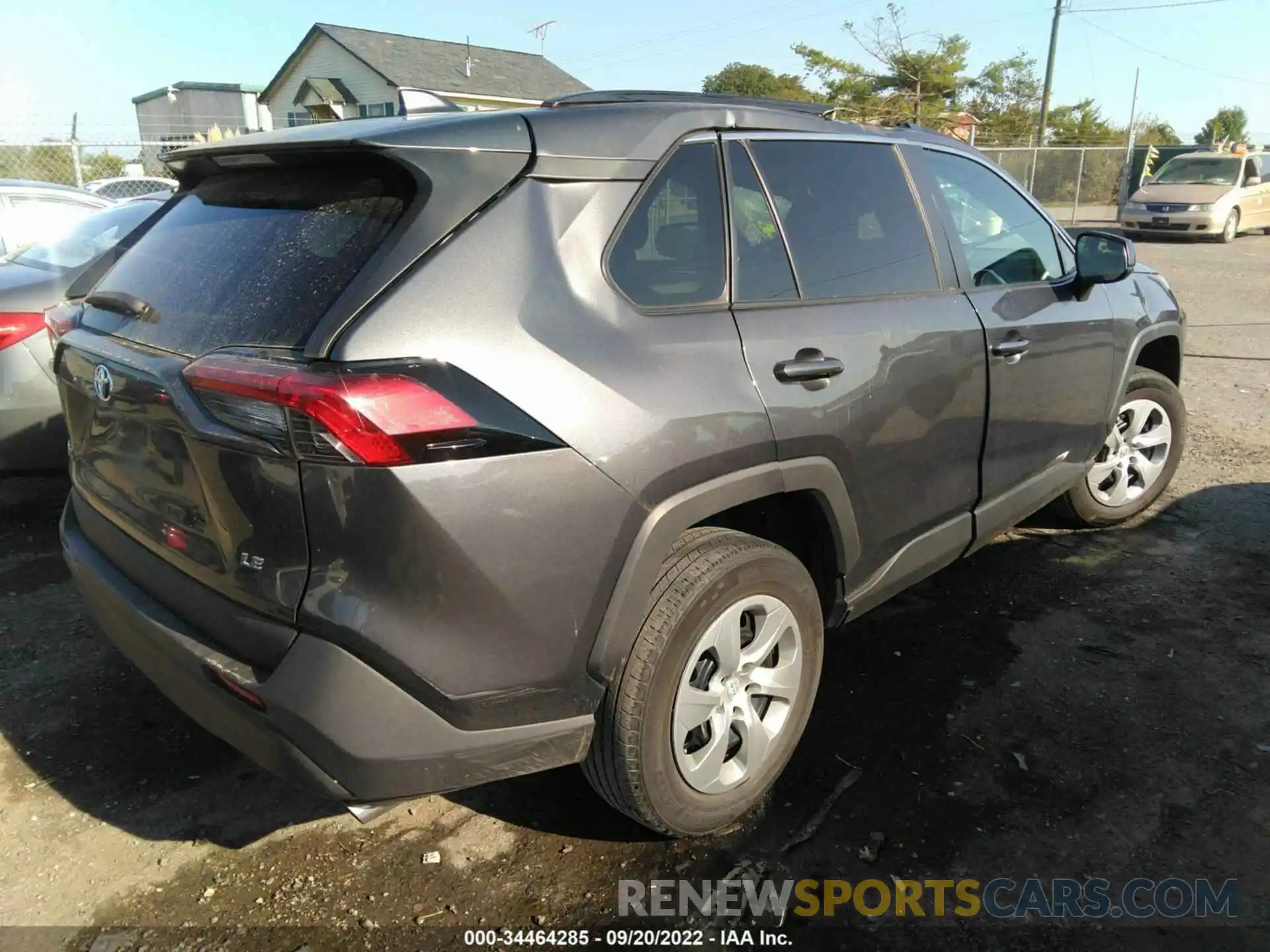 4 Photograph of a damaged car 2T3H1RFV7KW027654 TOYOTA RAV4 2019