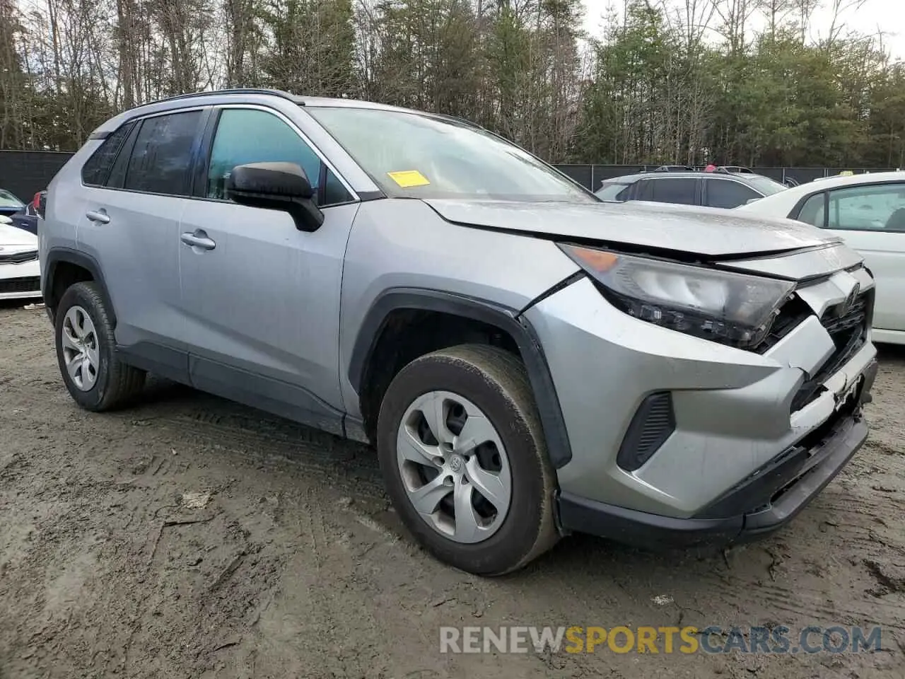 4 Photograph of a damaged car 2T3H1RFV7KW028450 TOYOTA RAV4 2019