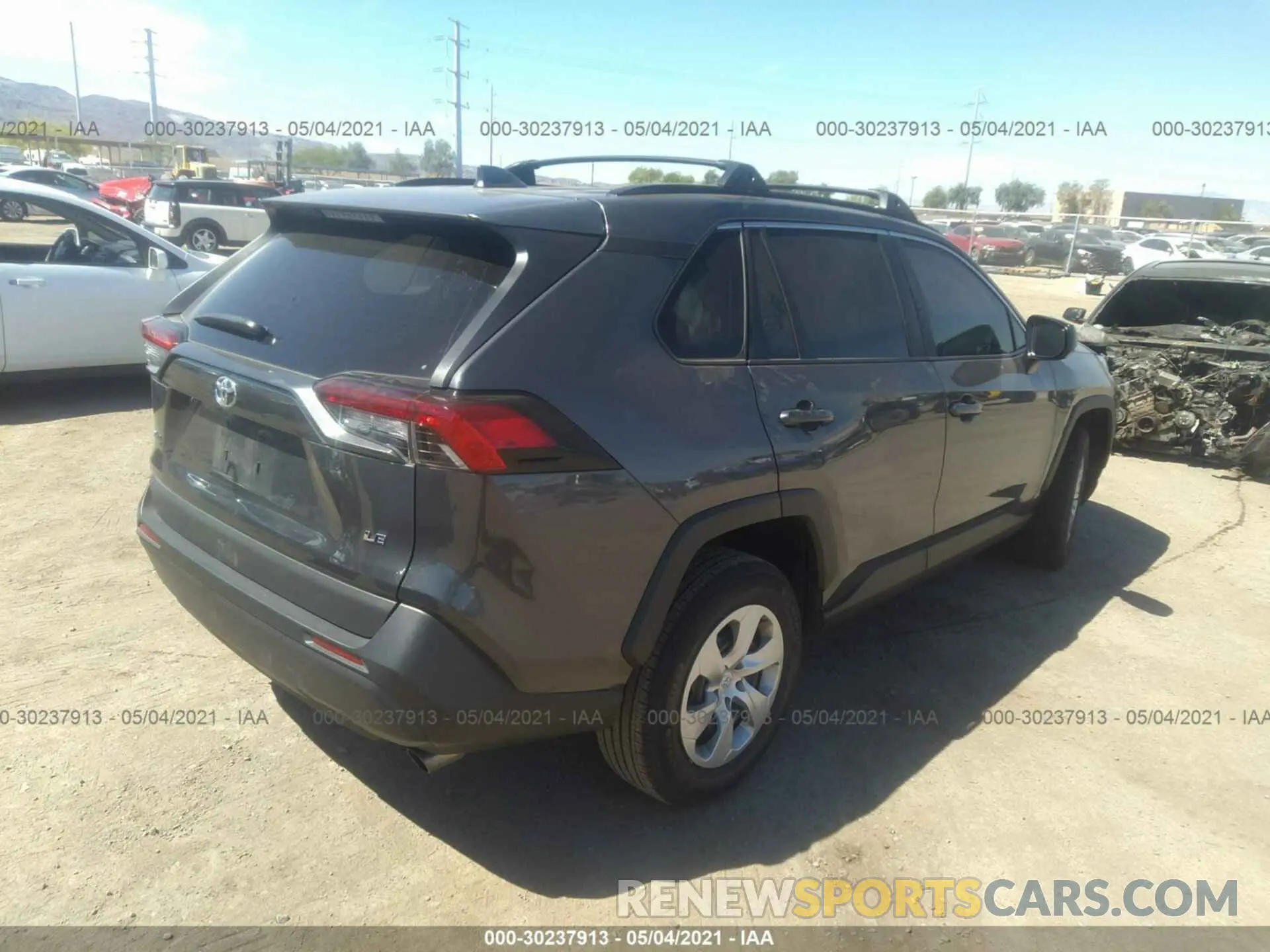4 Photograph of a damaged car 2T3H1RFV7KW029789 TOYOTA RAV4 2019