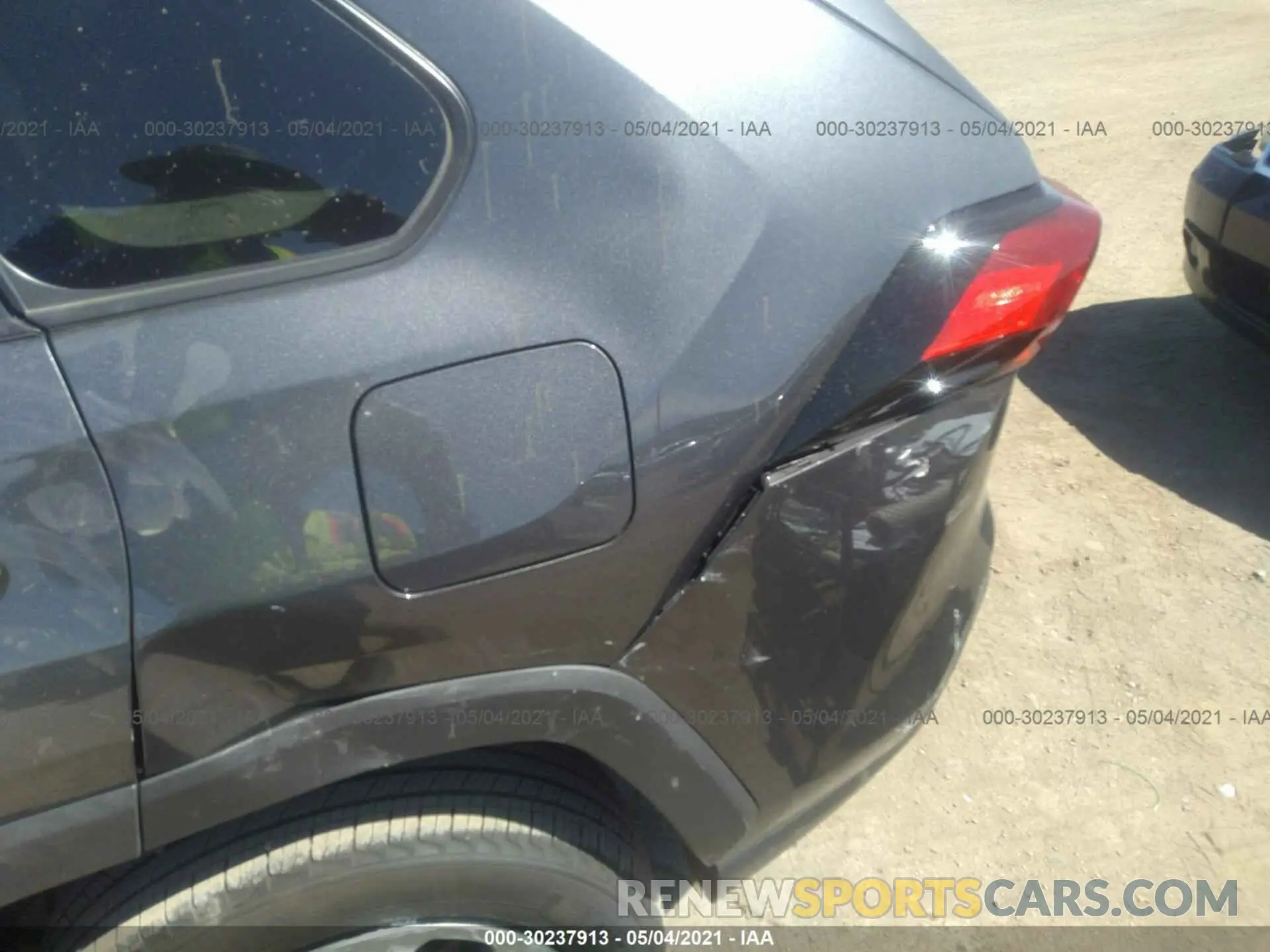 6 Photograph of a damaged car 2T3H1RFV7KW029789 TOYOTA RAV4 2019