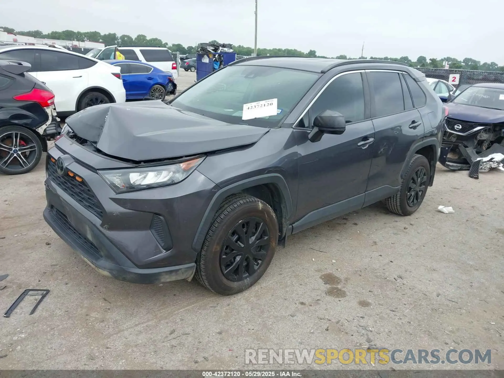 2 Photograph of a damaged car 2T3H1RFV7KW032434 TOYOTA RAV4 2019