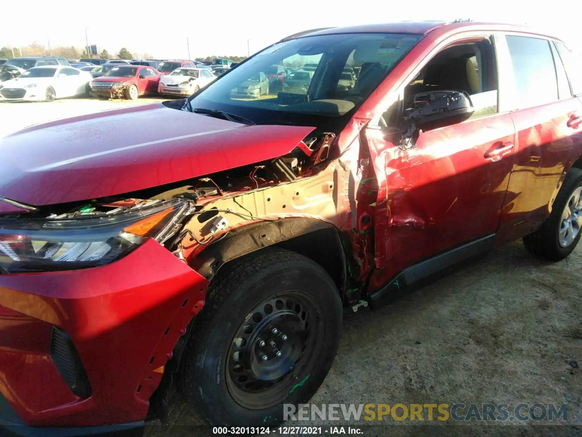 6 Photograph of a damaged car 2T3H1RFV7KW042543 TOYOTA RAV4 2019