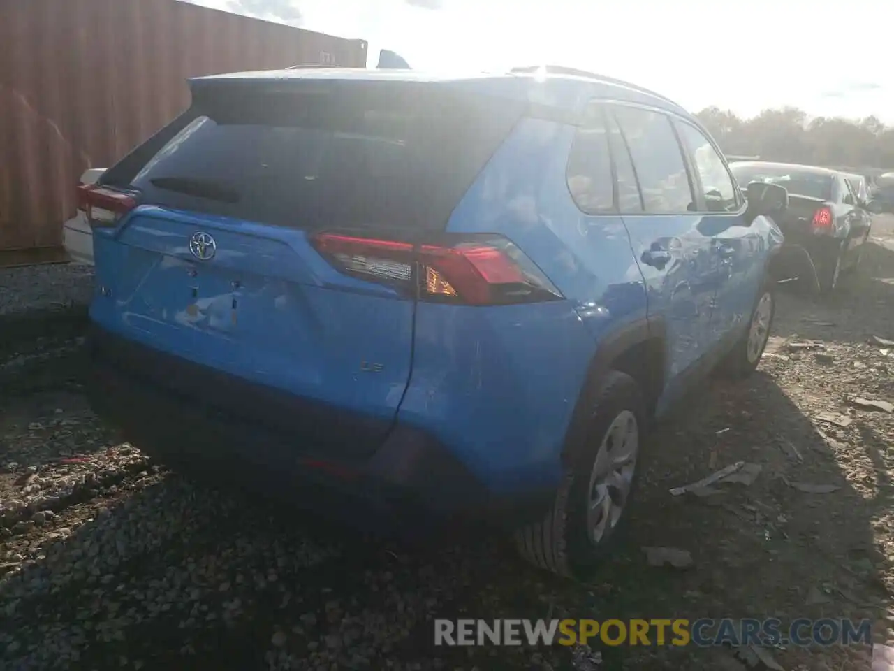 4 Photograph of a damaged car 2T3H1RFV7KW046821 TOYOTA RAV4 2019