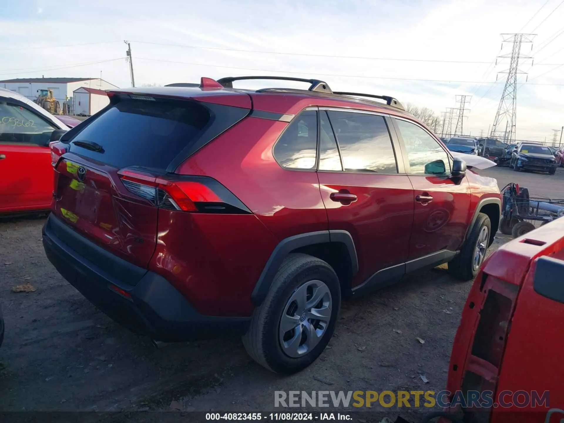 13 Photograph of a damaged car 2T3H1RFV7KW052683 TOYOTA RAV4 2019