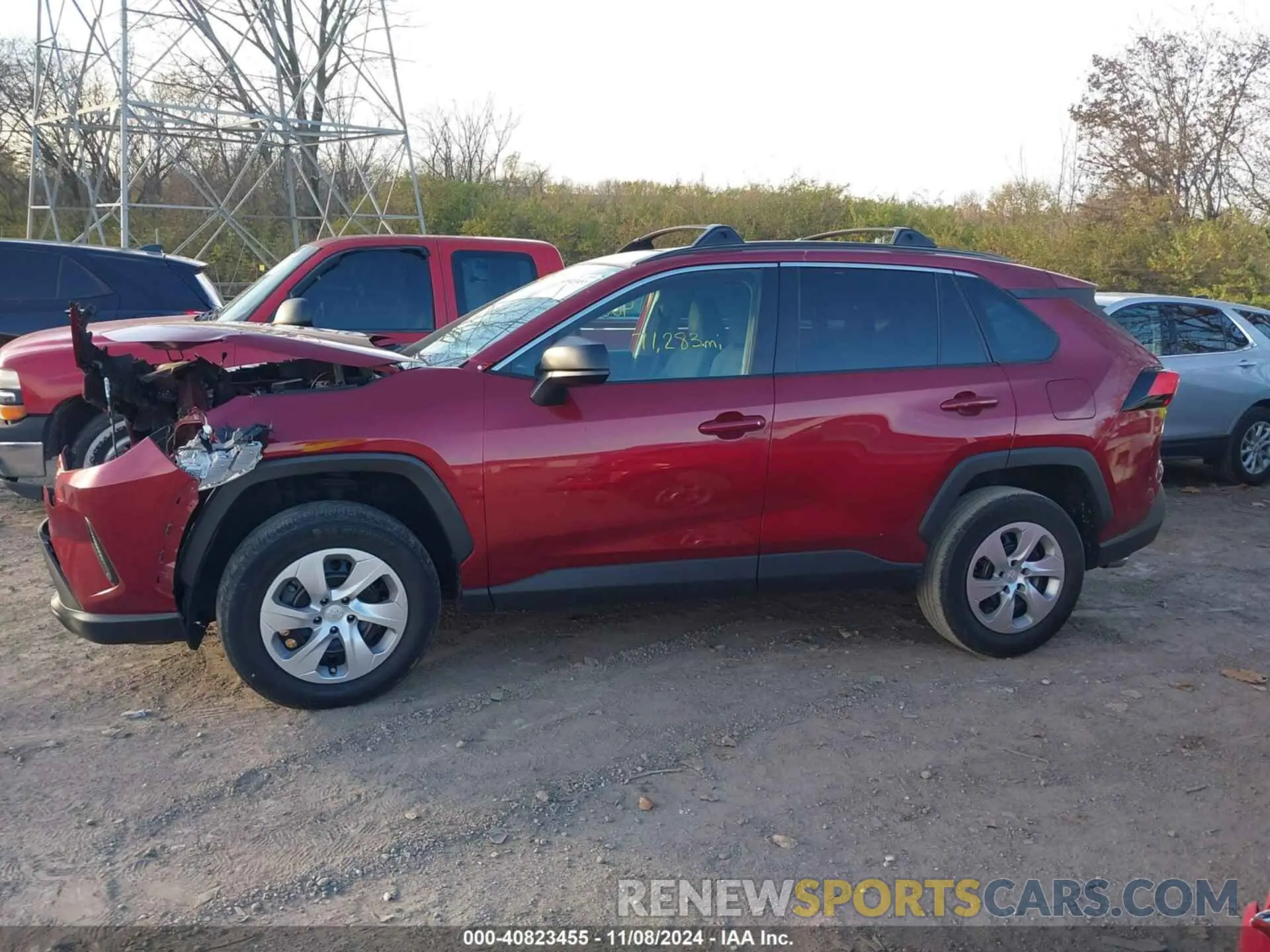 14 Photograph of a damaged car 2T3H1RFV7KW052683 TOYOTA RAV4 2019