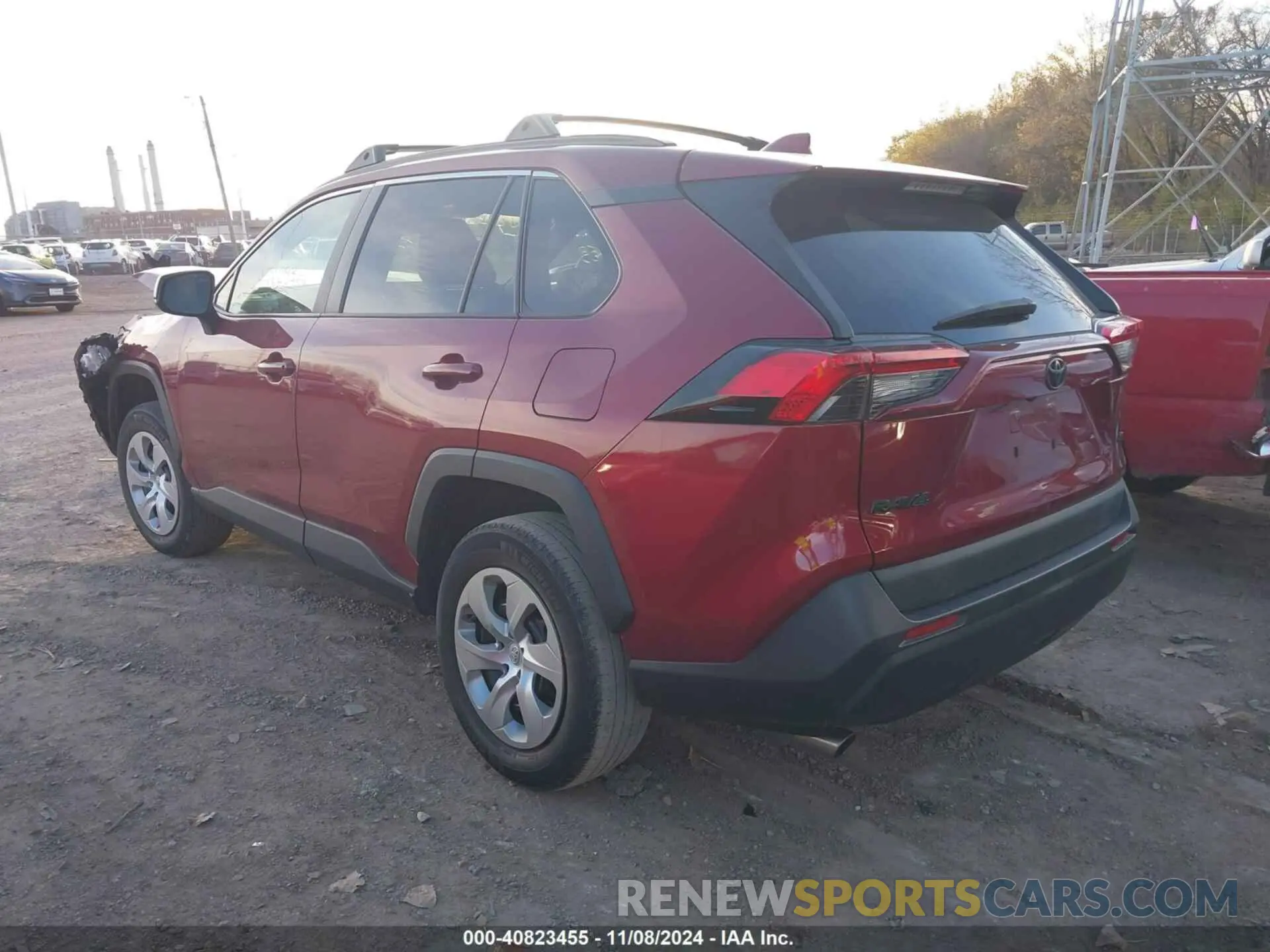 3 Photograph of a damaged car 2T3H1RFV7KW052683 TOYOTA RAV4 2019