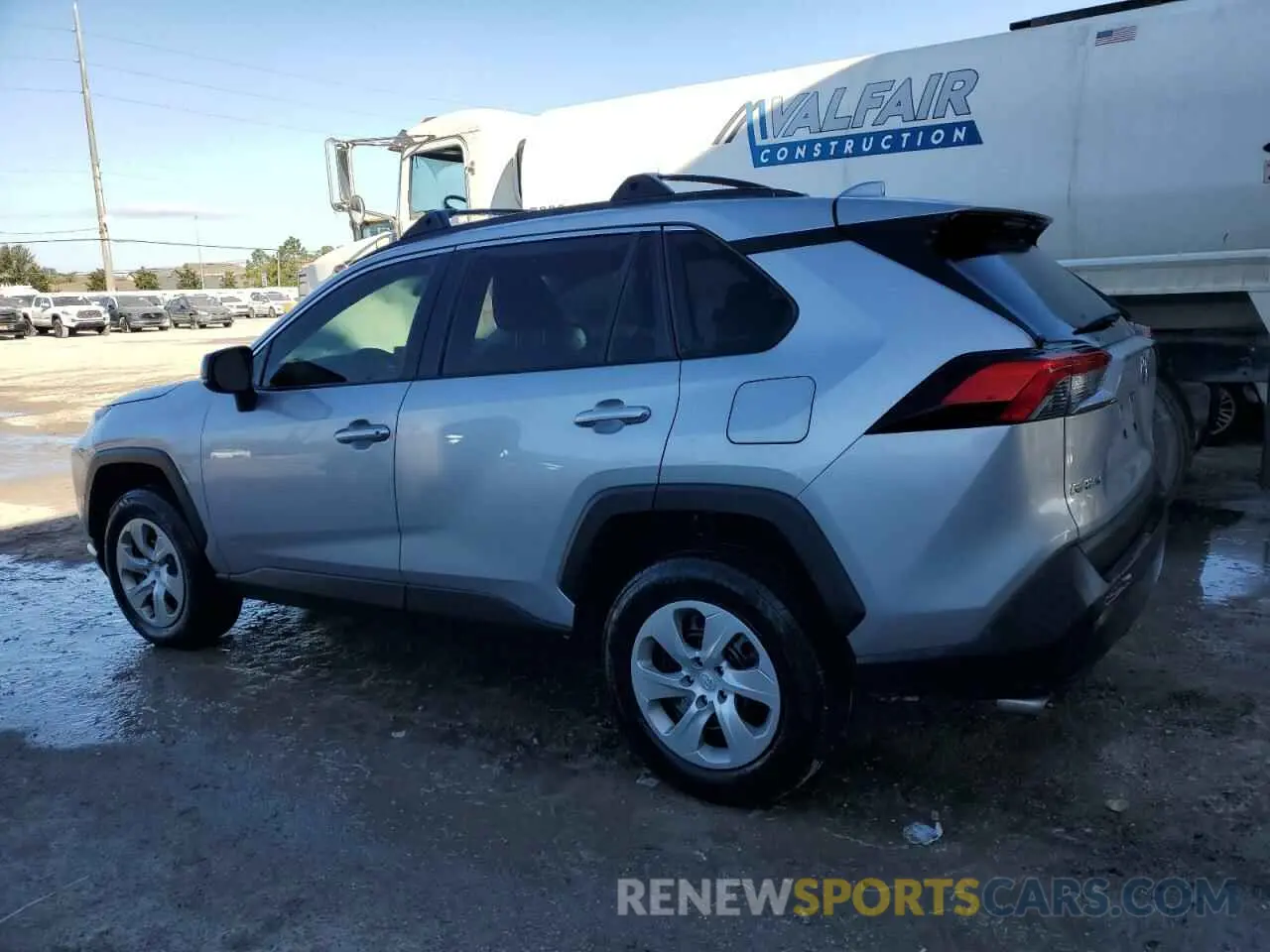 2 Photograph of a damaged car 2T3H1RFV7KW057544 TOYOTA RAV4 2019