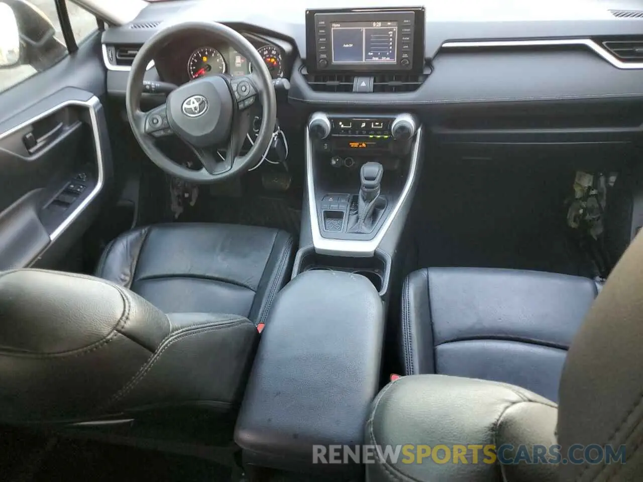 8 Photograph of a damaged car 2T3H1RFV7KW057544 TOYOTA RAV4 2019