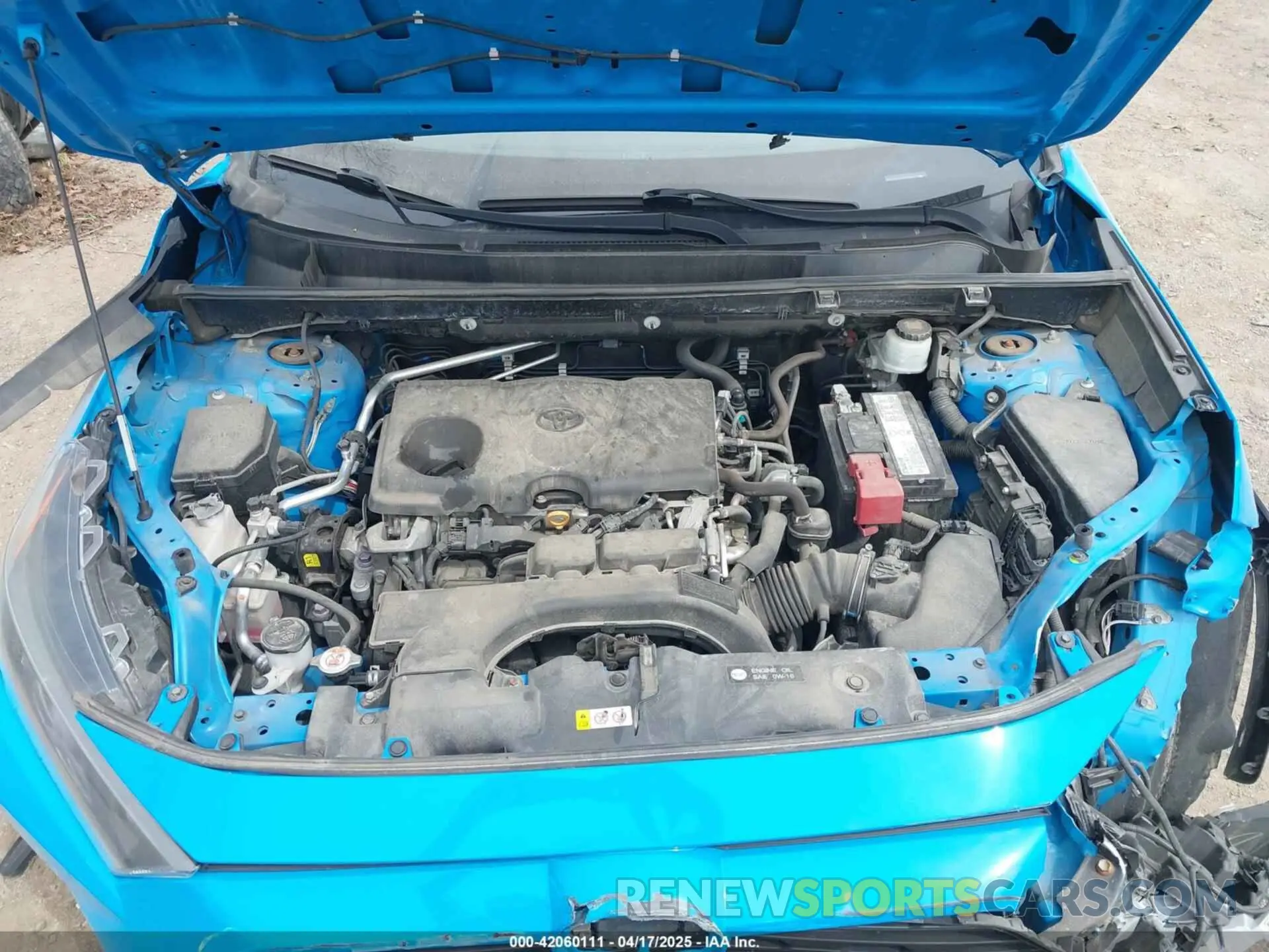 10 Photograph of a damaged car 2T3H1RFV8KW002939 TOYOTA RAV4 2019