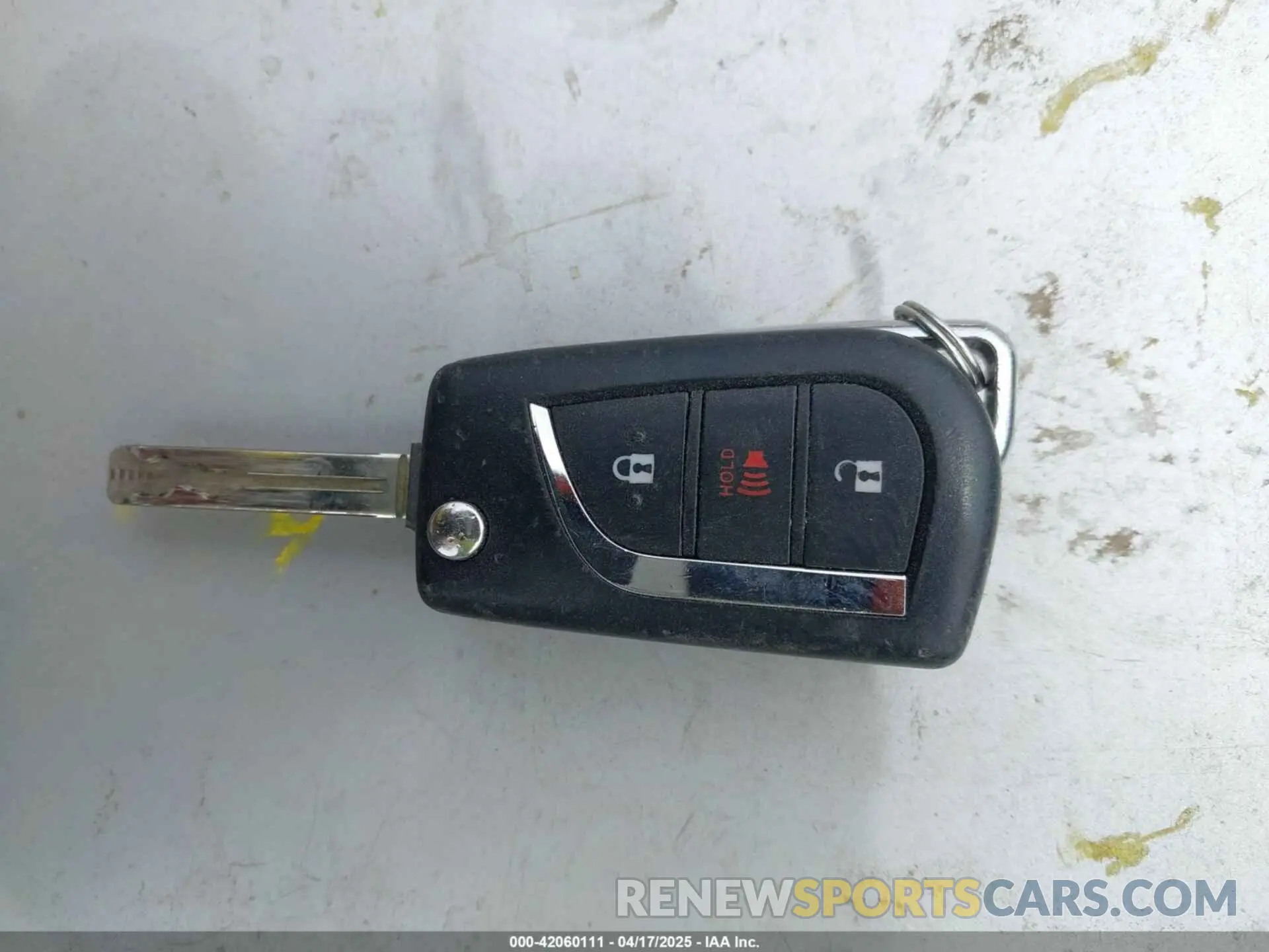 11 Photograph of a damaged car 2T3H1RFV8KW002939 TOYOTA RAV4 2019