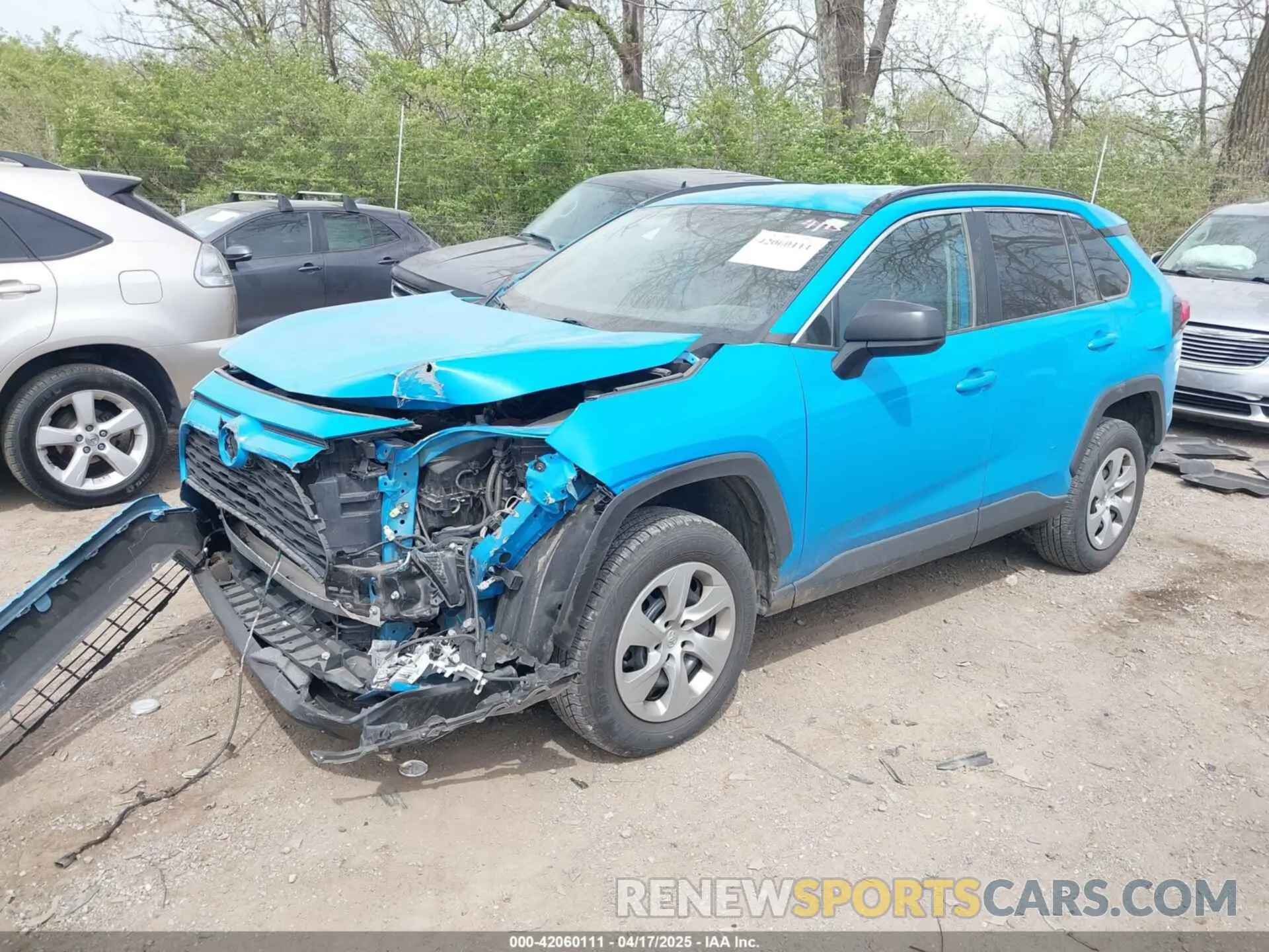 2 Photograph of a damaged car 2T3H1RFV8KW002939 TOYOTA RAV4 2019