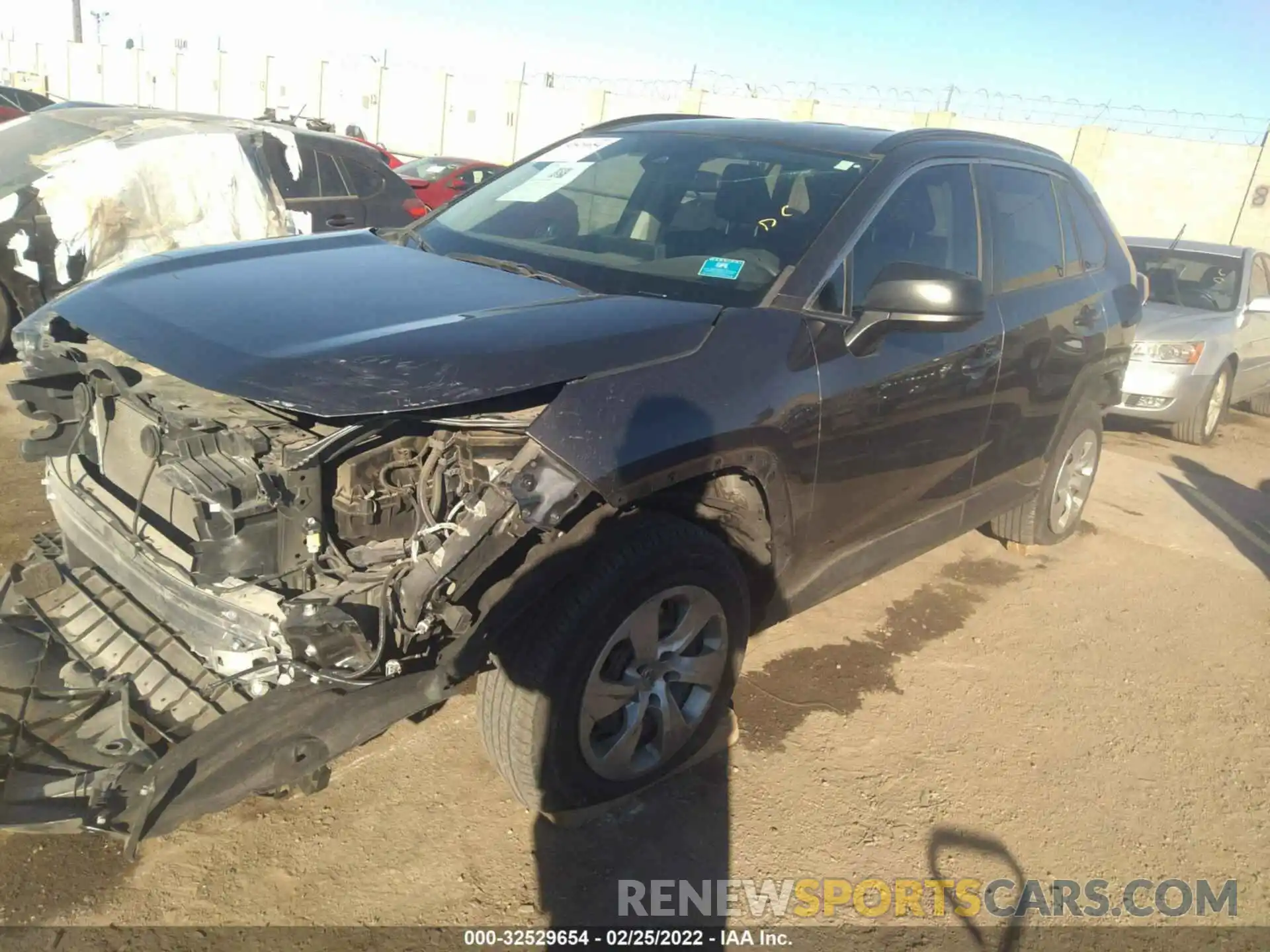 2 Photograph of a damaged car 2T3H1RFV8KW006554 TOYOTA RAV4 2019