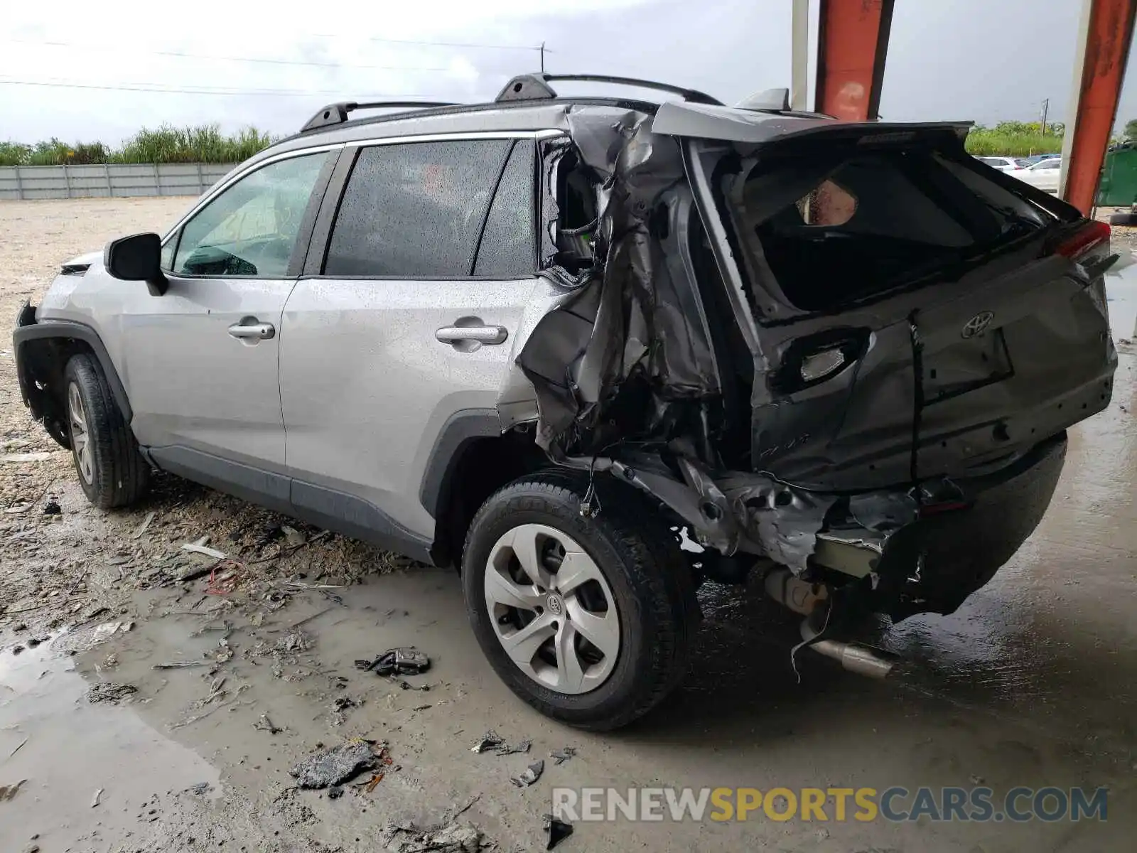 3 Photograph of a damaged car 2T3H1RFV8KW006781 TOYOTA RAV4 2019