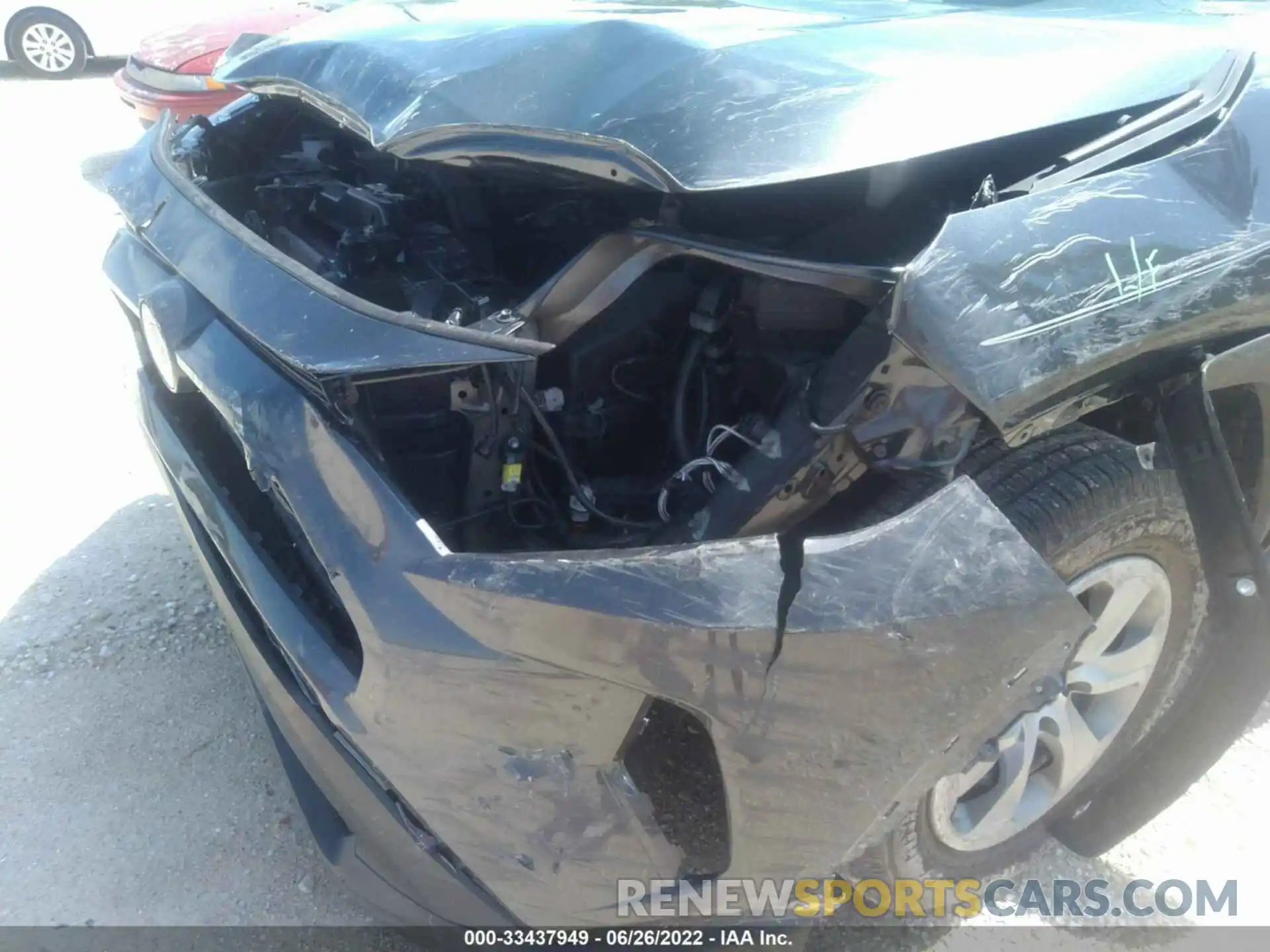 6 Photograph of a damaged car 2T3H1RFV8KW012063 TOYOTA RAV4 2019