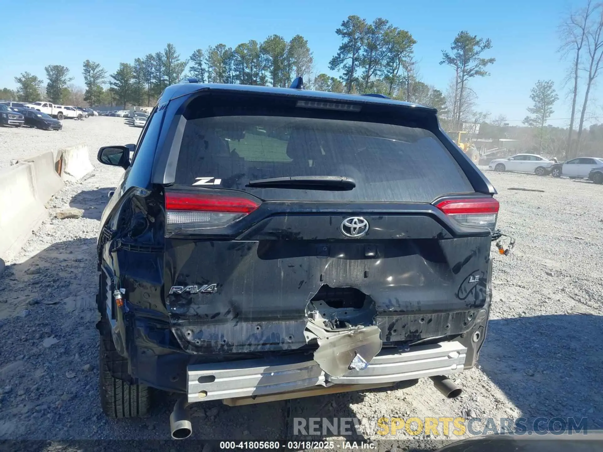 16 Photograph of a damaged car 2T3H1RFV8KW013553 TOYOTA RAV4 2019