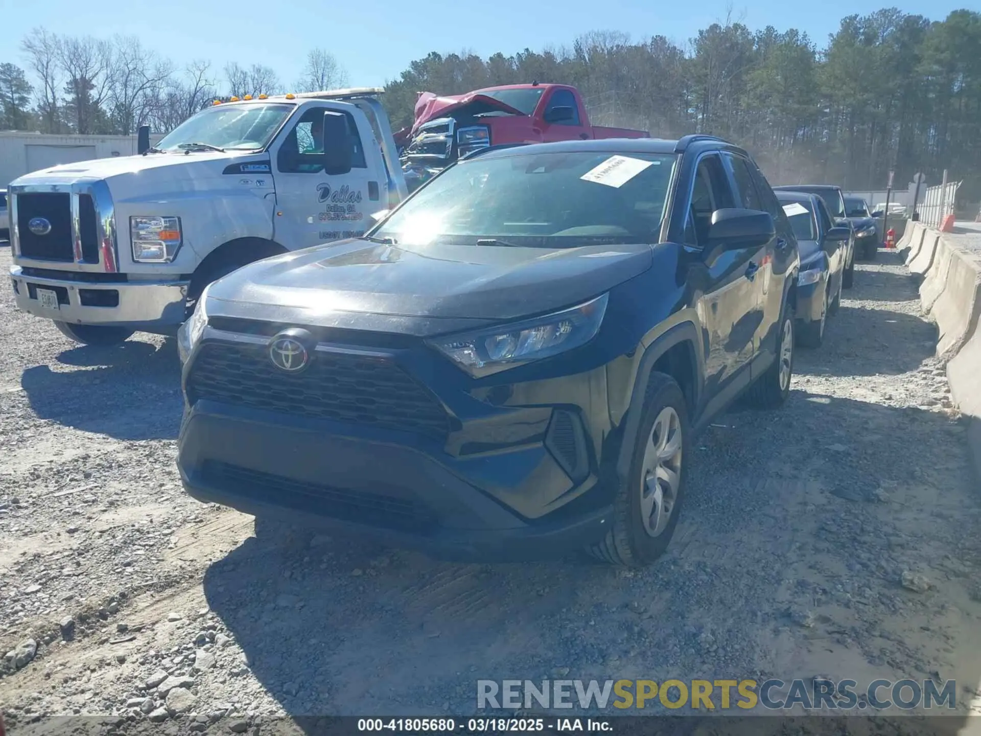 2 Photograph of a damaged car 2T3H1RFV8KW013553 TOYOTA RAV4 2019