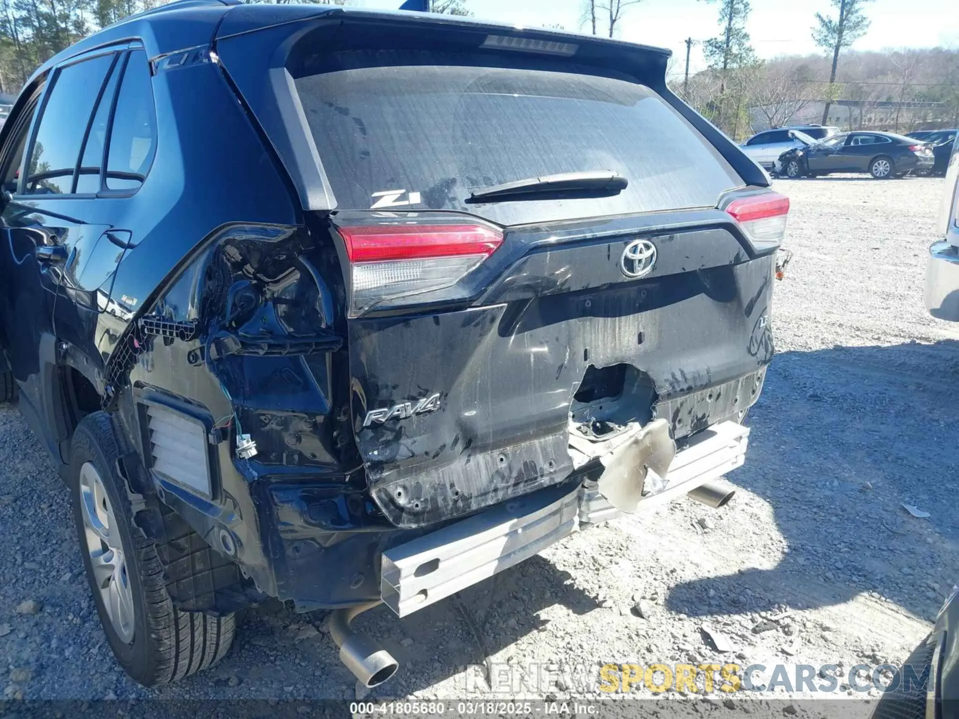 6 Photograph of a damaged car 2T3H1RFV8KW013553 TOYOTA RAV4 2019
