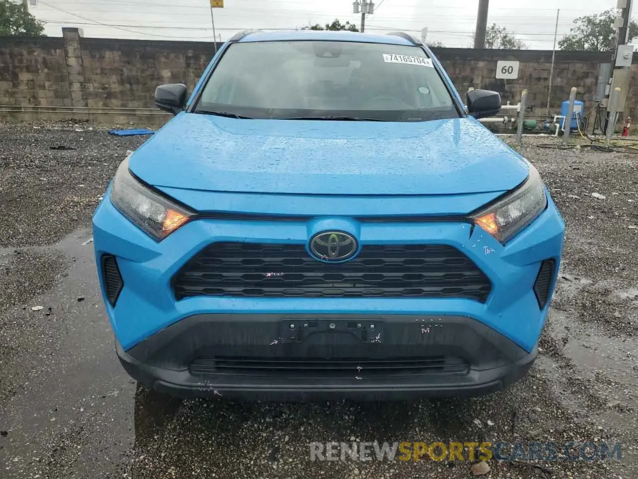 5 Photograph of a damaged car 2T3H1RFV8KW019062 TOYOTA RAV4 2019